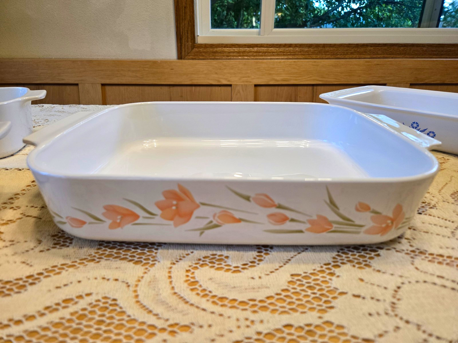 Ceramic Rectangular Casserole Baking Dish w/ Handles Floral 12×9 1.9 Qt