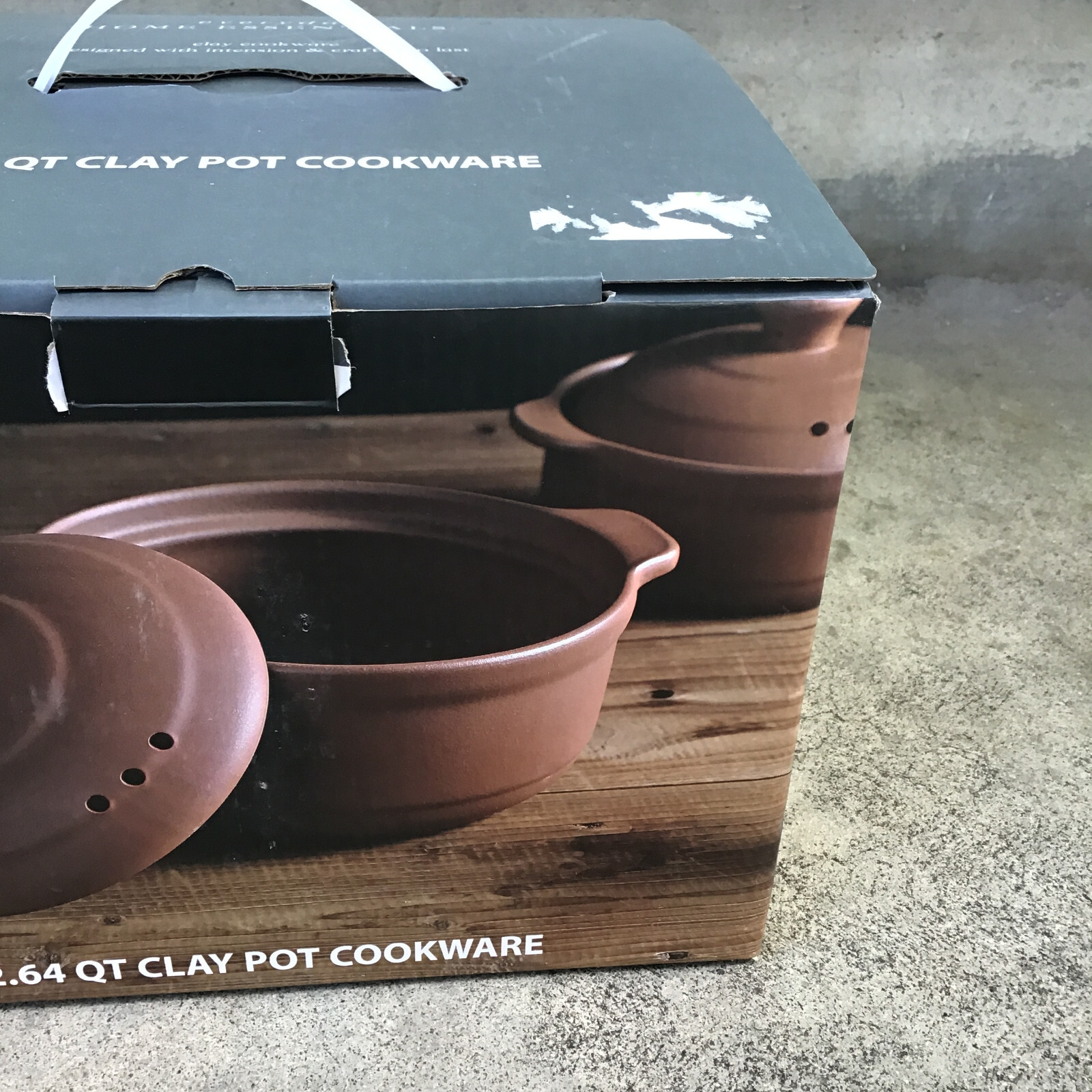 Home Essentials 2.64 QT Brown Clay Pot Cookware For Gas Wood Oven Stoves