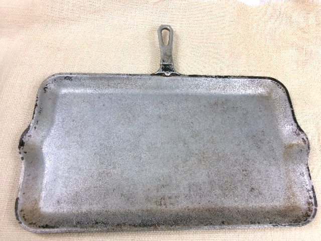 Vintage Aluma single Super Cooker 18″ x 10″ x 1″
