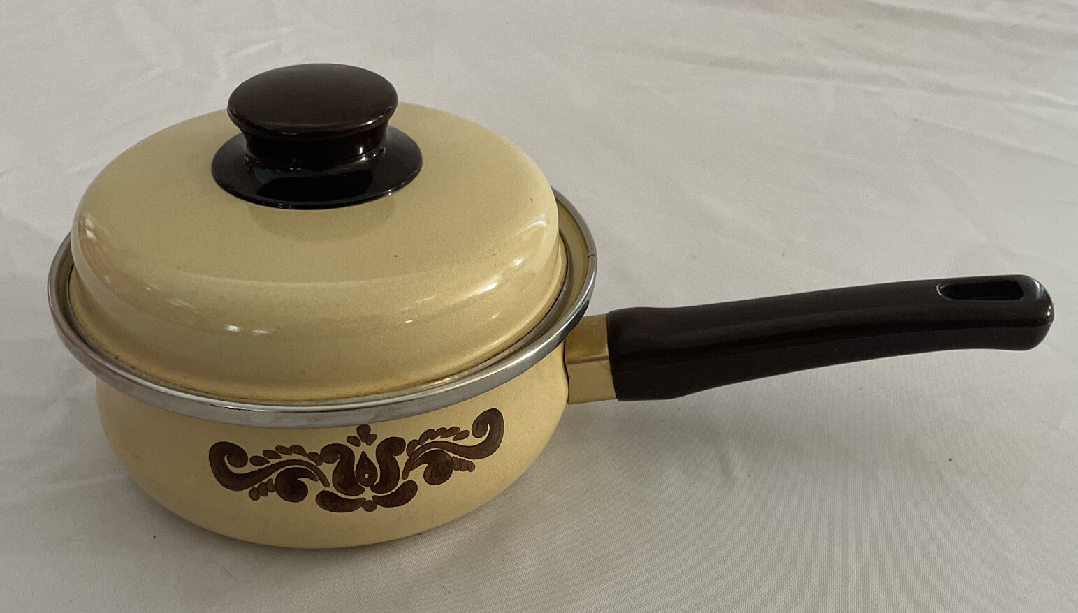 Pfaltzgraff Village Saucepan With Lid 1 QT Enamelware Small Vintage Hard to Find
