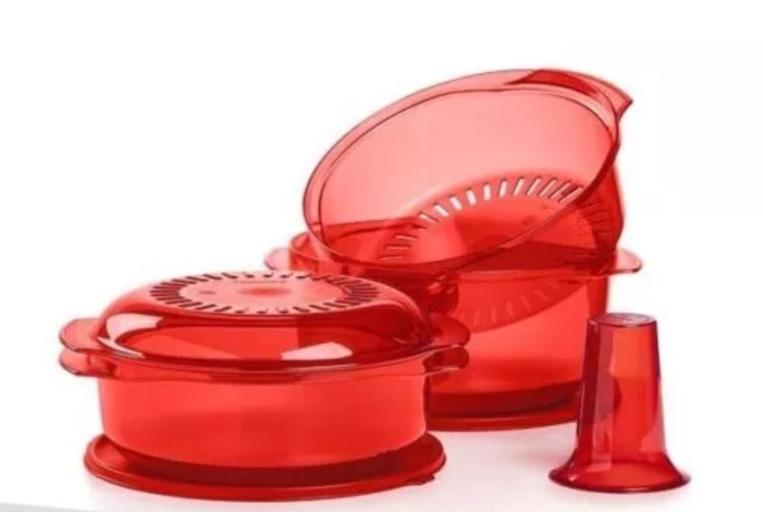 TUPPERWARE MICROWAVE Stack Cooker Stack Cranberry Red MAKE COMPLETE MEAL+DESSERT