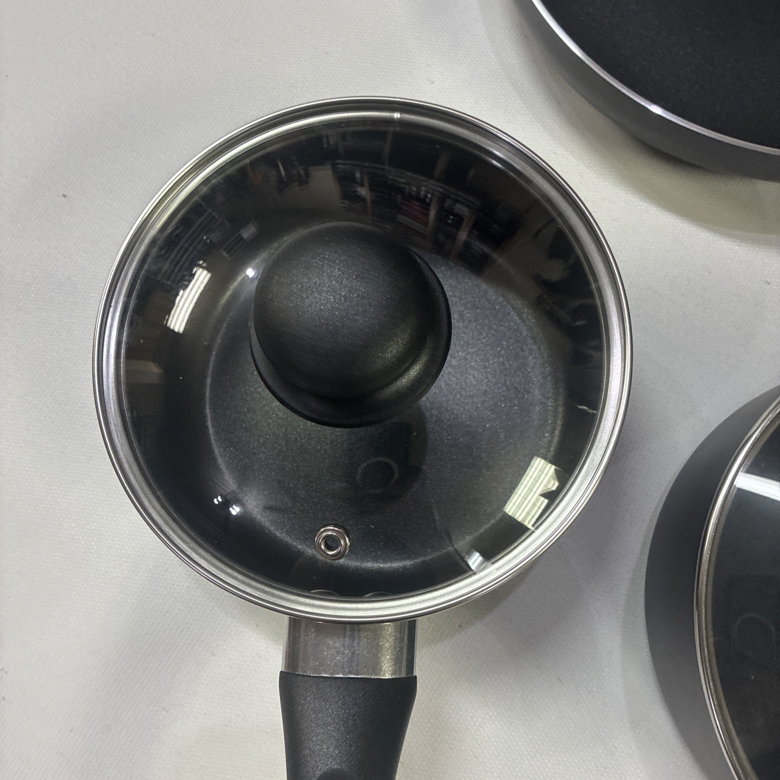 Amazon basic 8 piece cookware set used
