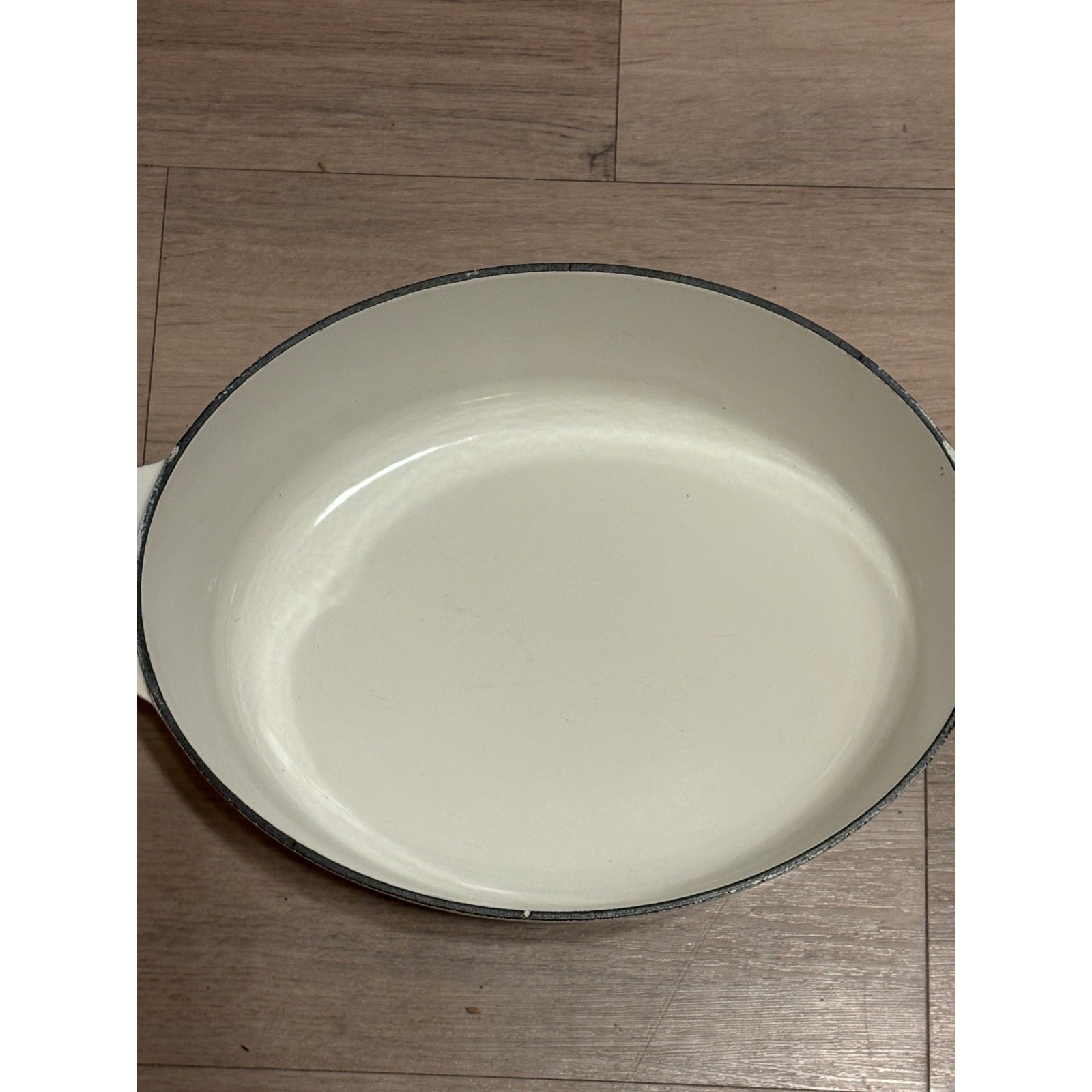 Le Creuset 29 Oval Dutch Oven White Enameled Cast Iron Made in France 6.75qt EUC