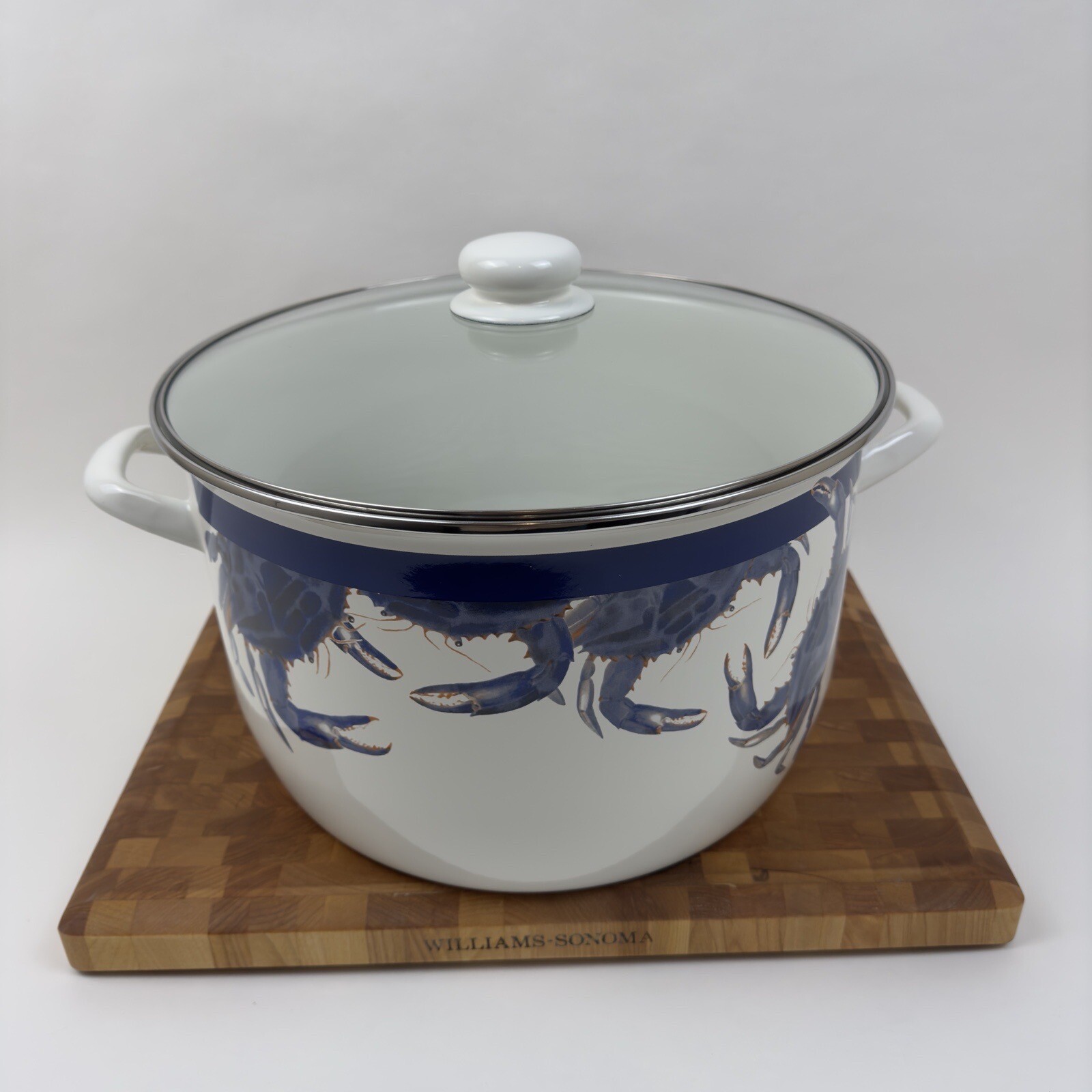 Pottery Barn Golden Rabbit Blue Crab Enamel Stock Pot White Blue Scuffed Read