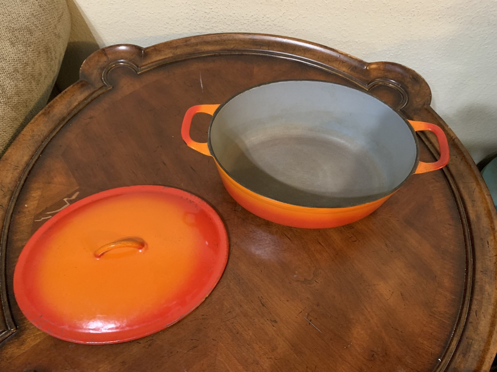 Descoware Cast Iron Enameled Flame Orange Oval Dutch Oven 4 qt Casserole Belgium