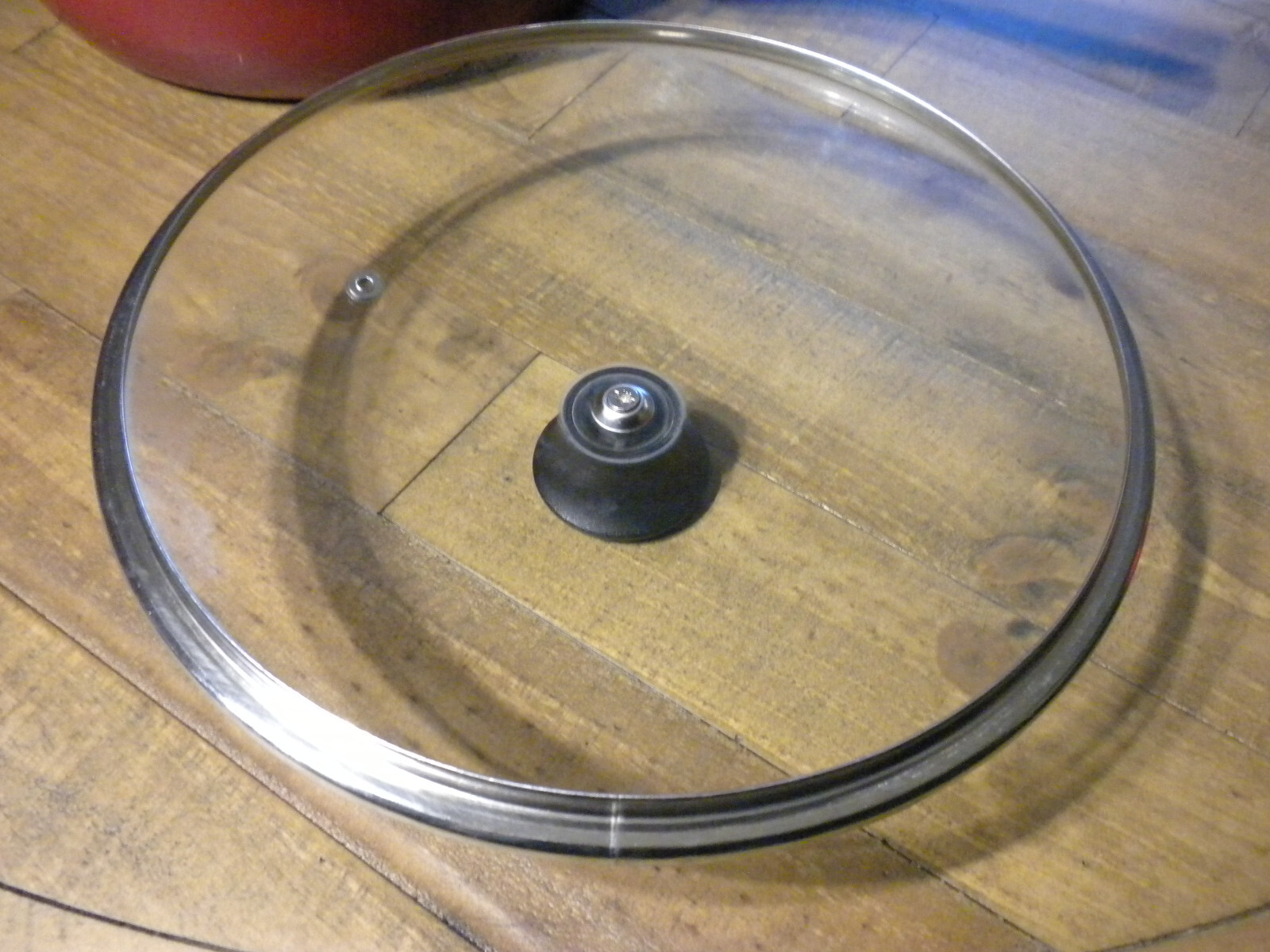 Large 11″ x 3-1/2″ T-Fal Tfal Red 2 Handle Pan With Clear Glass Vent Hole Lid