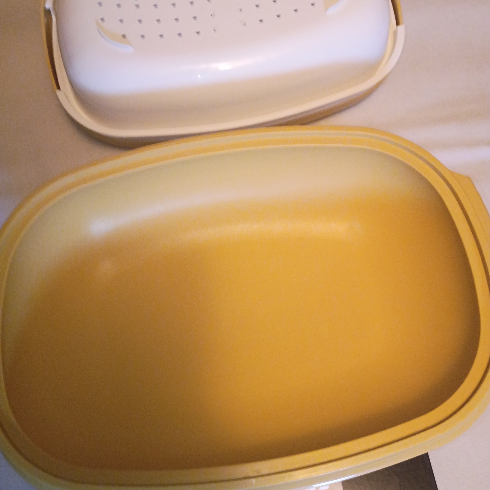 Vintage MCM Tupperware Vegetable Steamer with Divider and Lid Harvest Gold USA