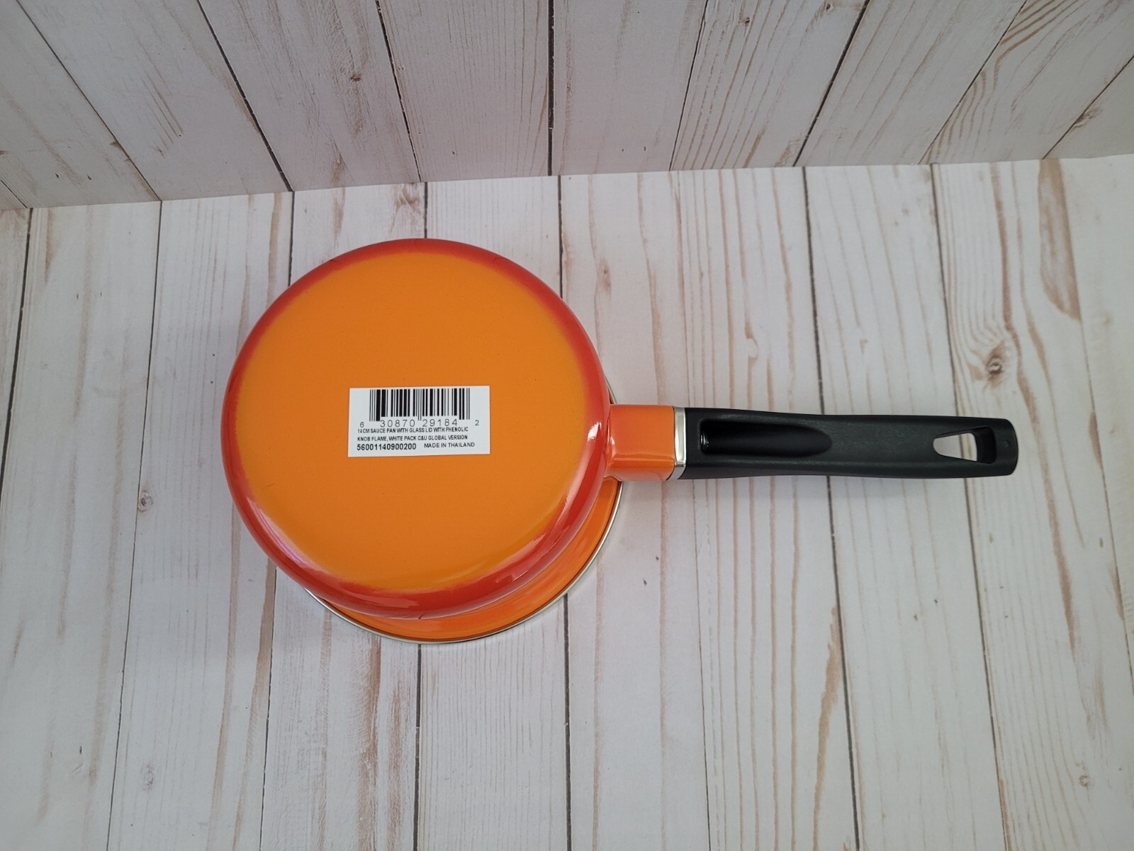 Brand New Le Creuset 1.5 qt Classic Round Saucepan Flame with Lid in Retail Box