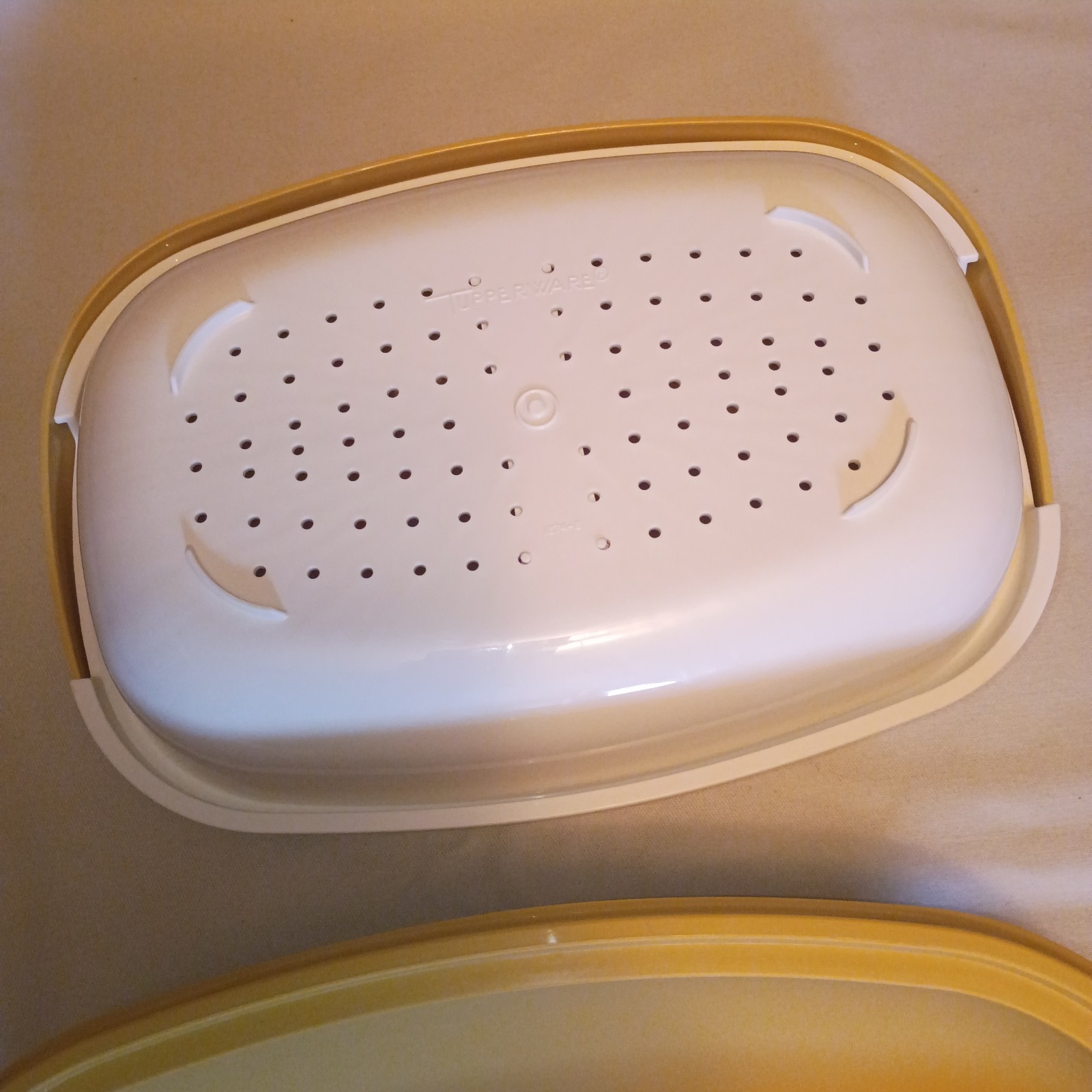 Vintage MCM Tupperware Vegetable Steamer with Divider and Lid Harvest Gold USA