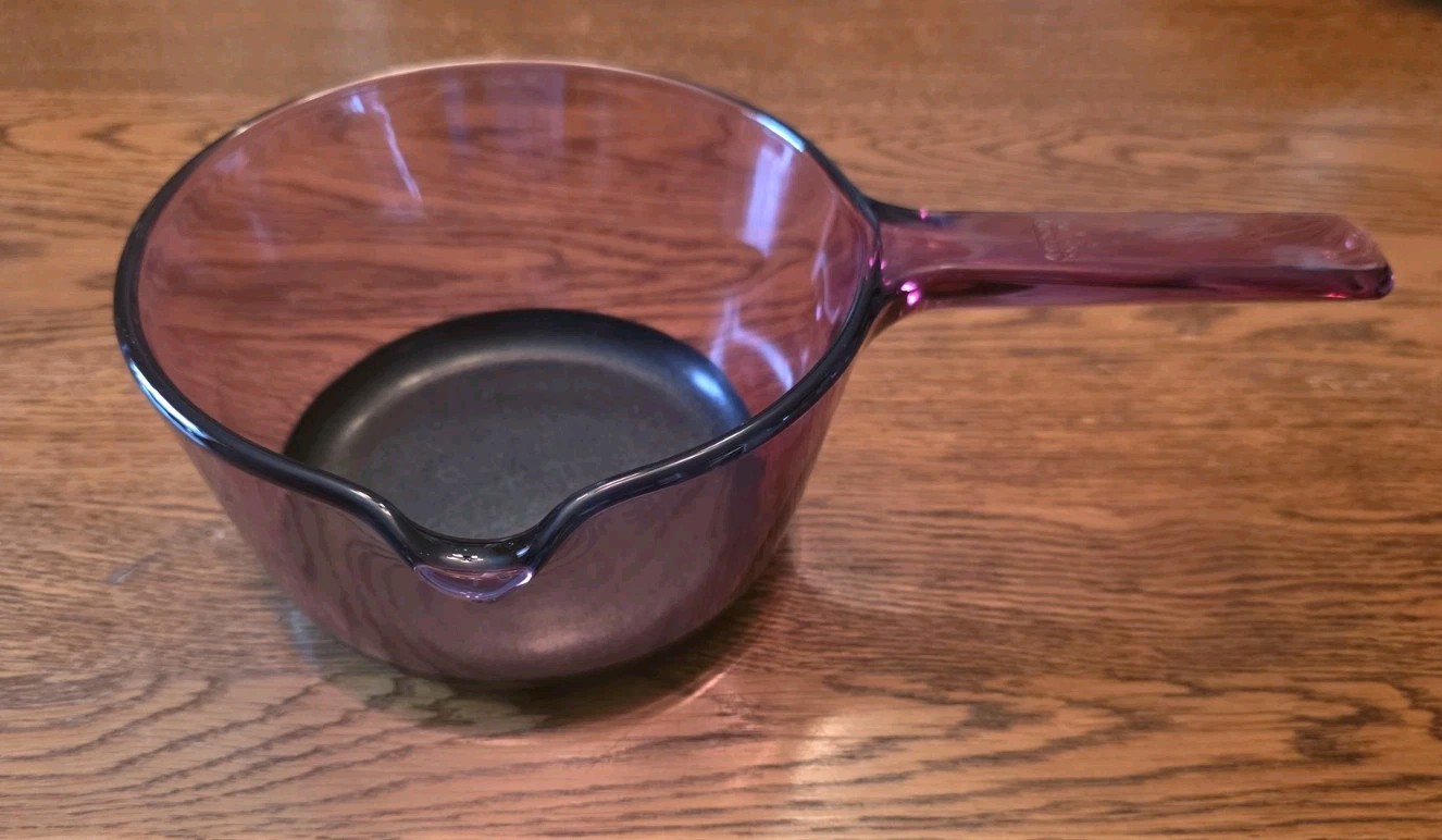 Corning VISION 1 L Cranberry Saucepan NO LID Pan Pour Spout Visions Purple USA