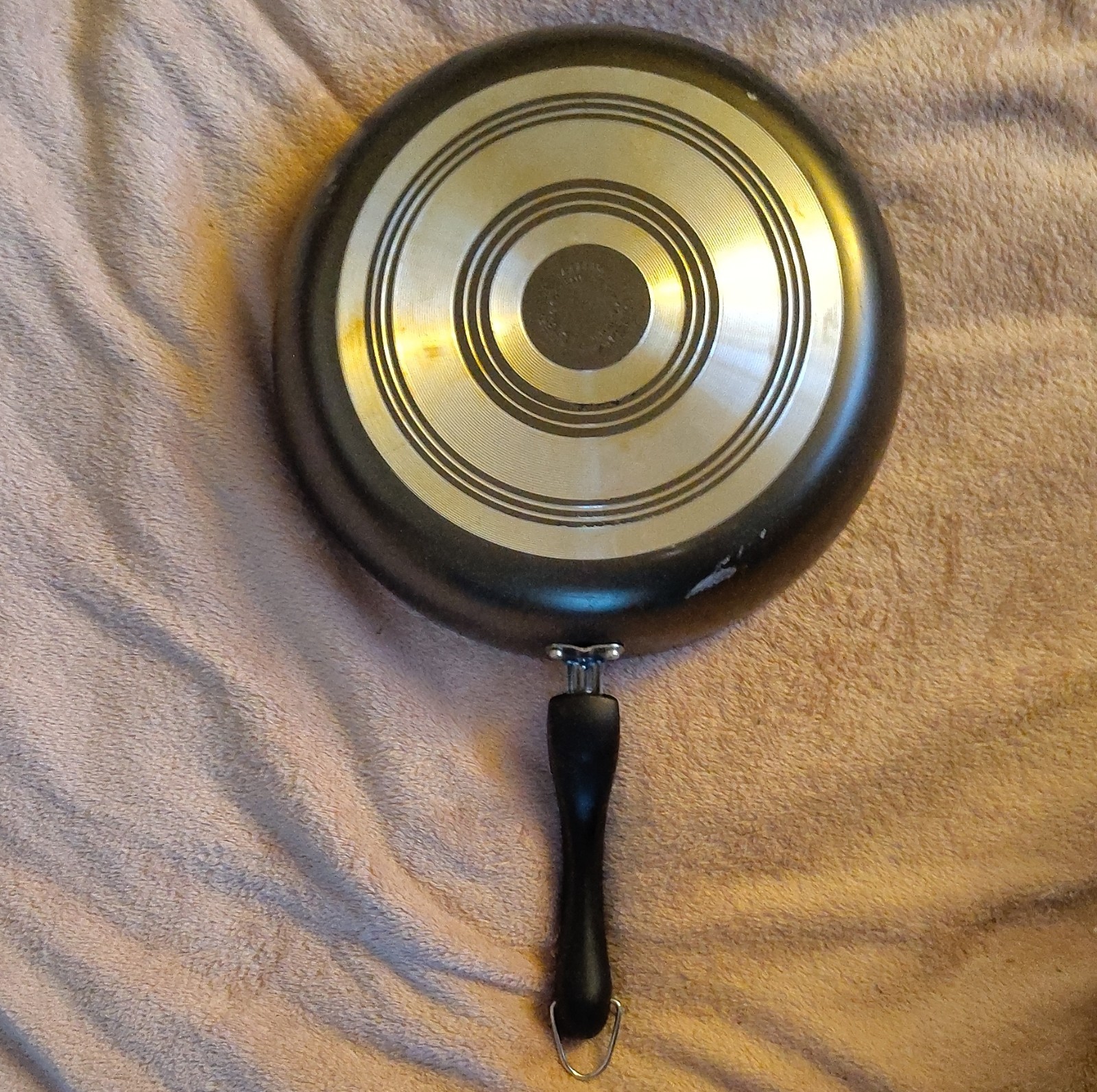Farberware Non-Stick Frying Pan Black Silver Long Handle Round Flat-Bottomed