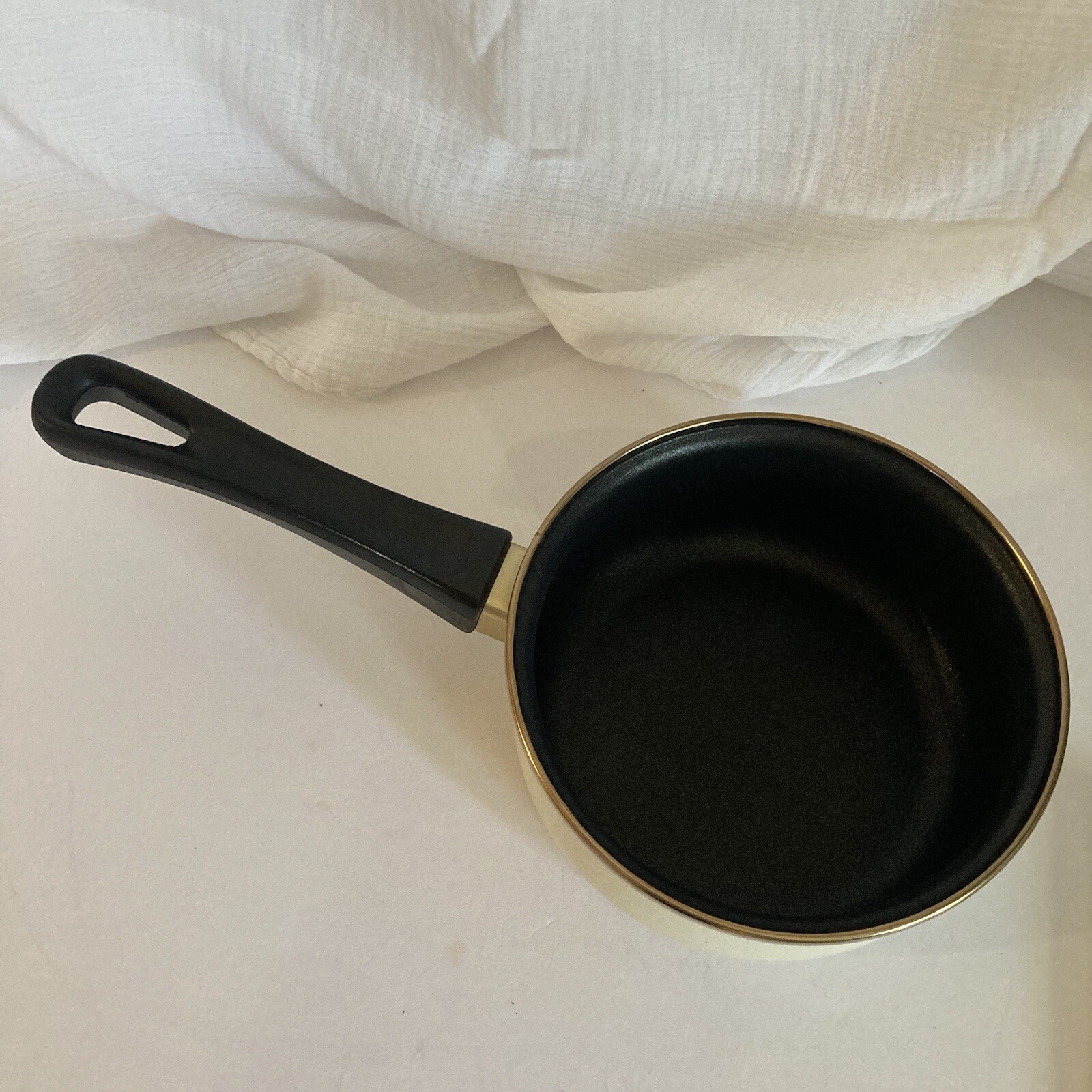 Mediterranean Gold 1 Qt Saucepan | Granite White Gold Rim | Silverstone Pot NEW