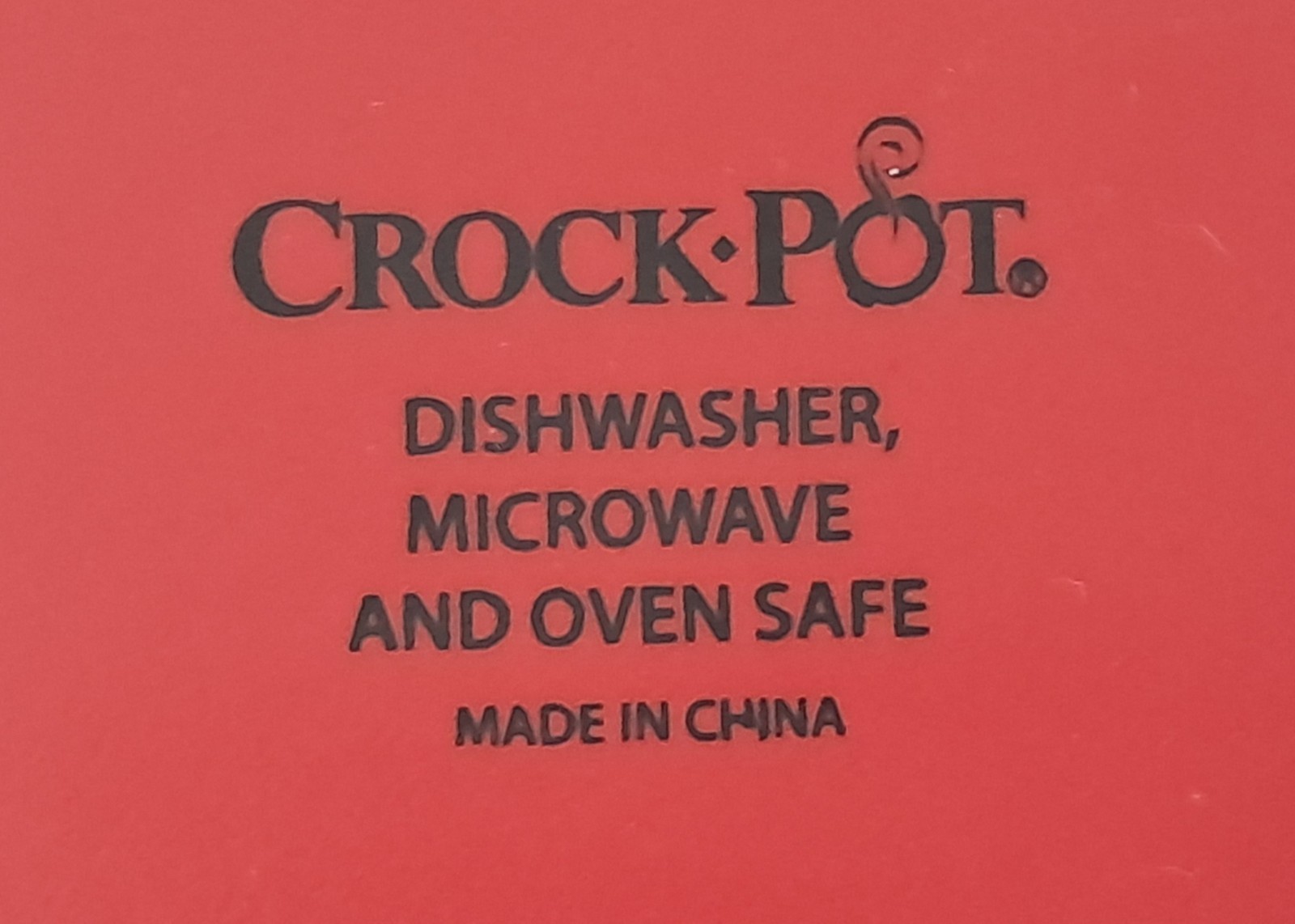Crock-Pot Denhoff 8.5-inch Rectangular Stoneware Casserole Dish Red Matching Lid