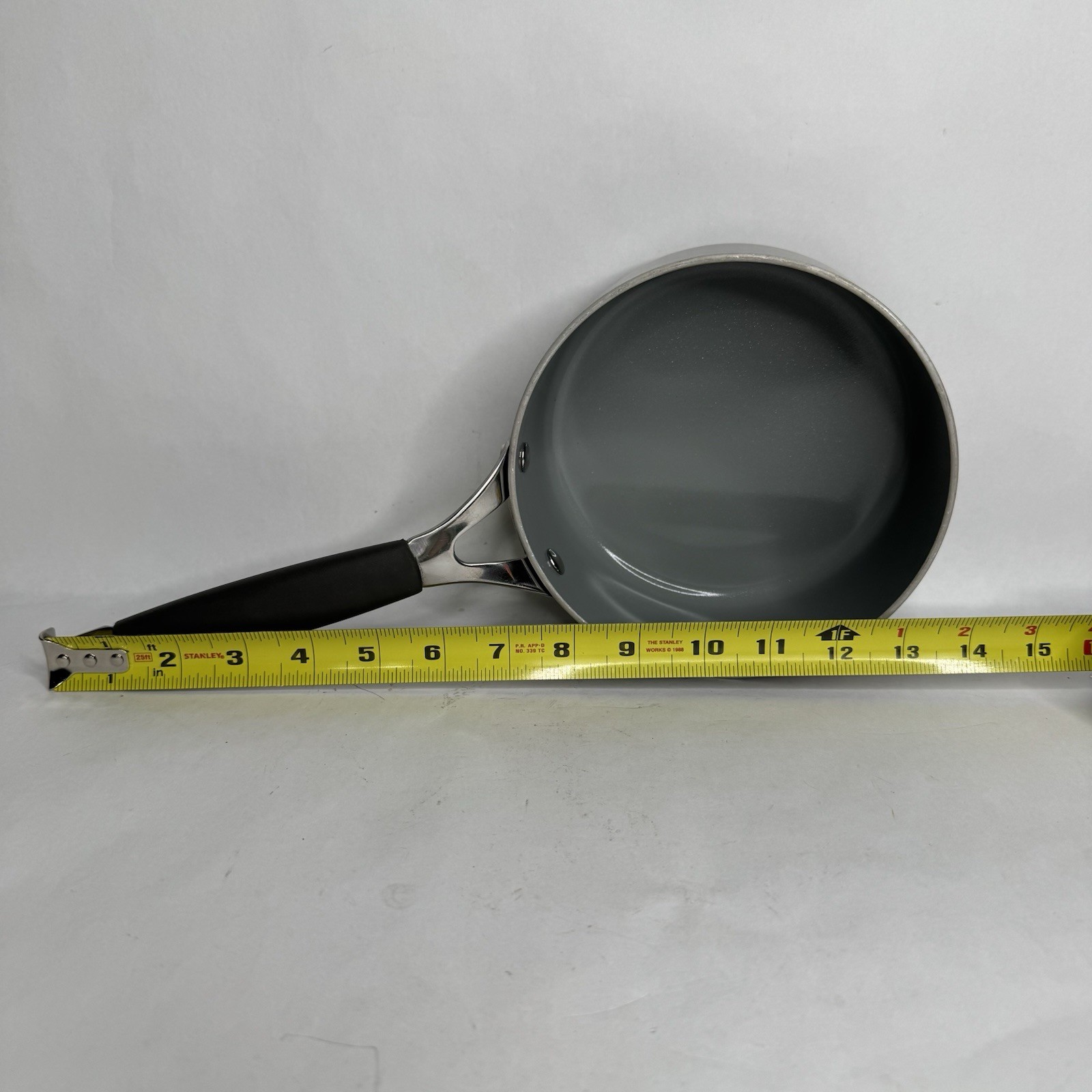 Food Network Non-Stick Ceramic Coated 1.5 Quart/1.4 Liter Pot with Lid Graphite