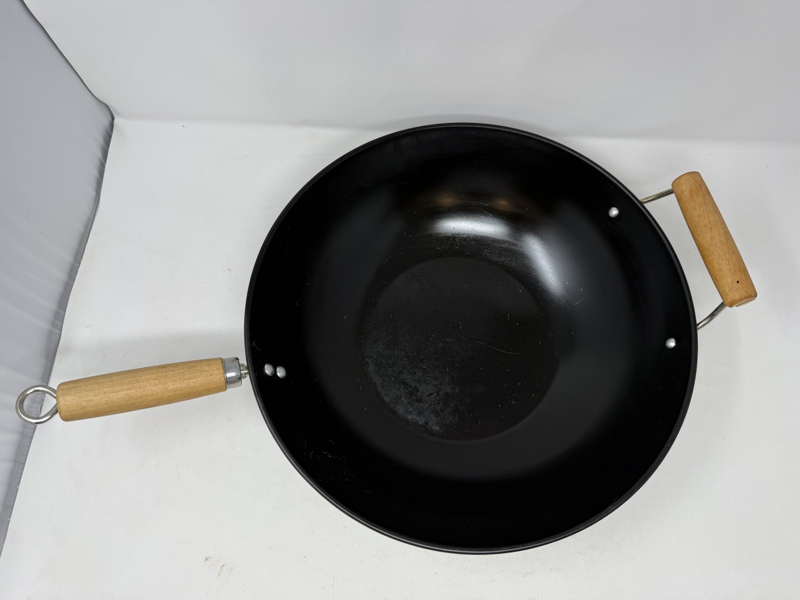 Black Carbon Steel Wok 14-Inch Wooden Handles Used