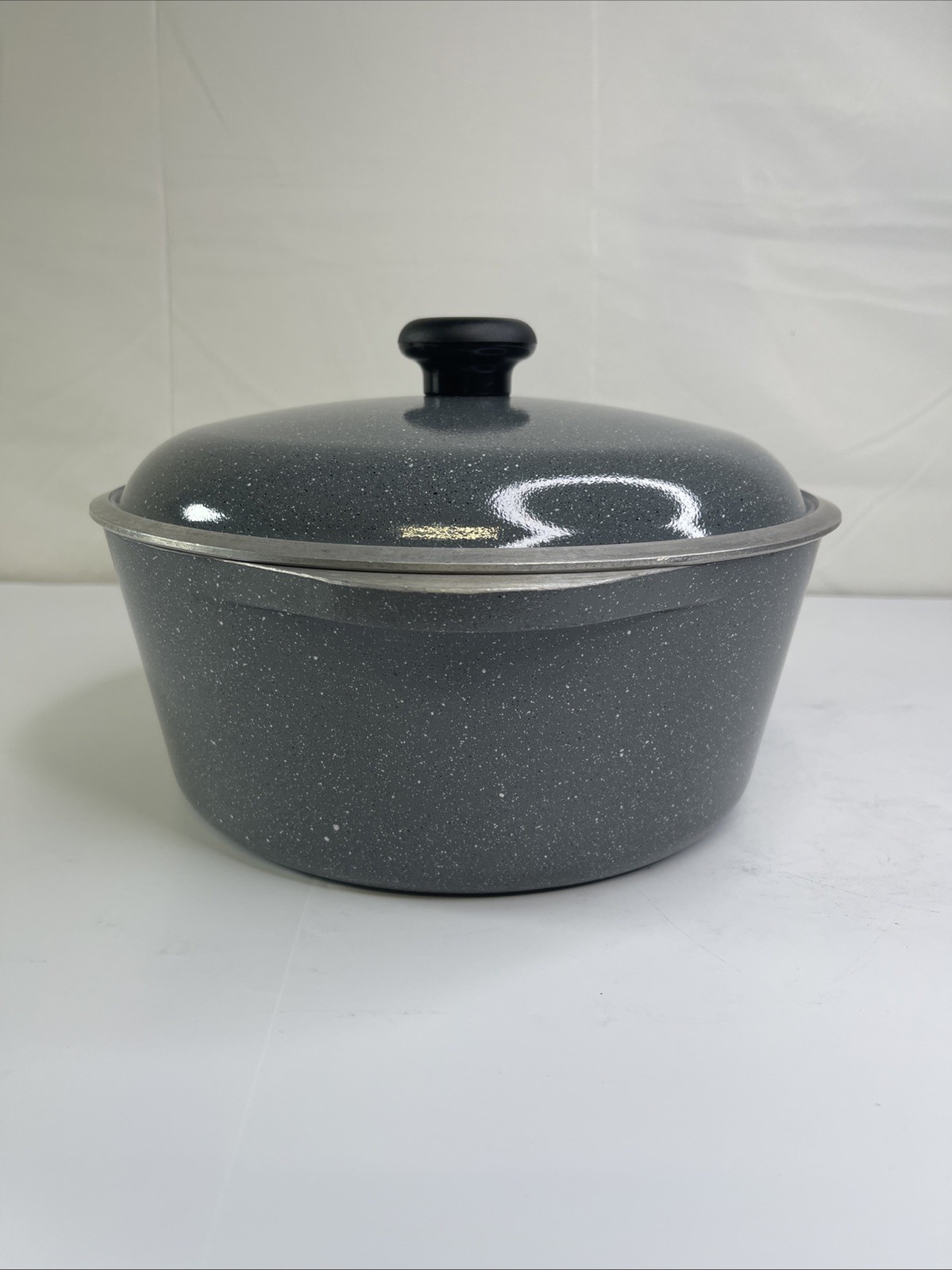 Vintage Club Stock Pot with Lid Blue Speckled 4 QT. Aluminum Dutch Oven Roaster