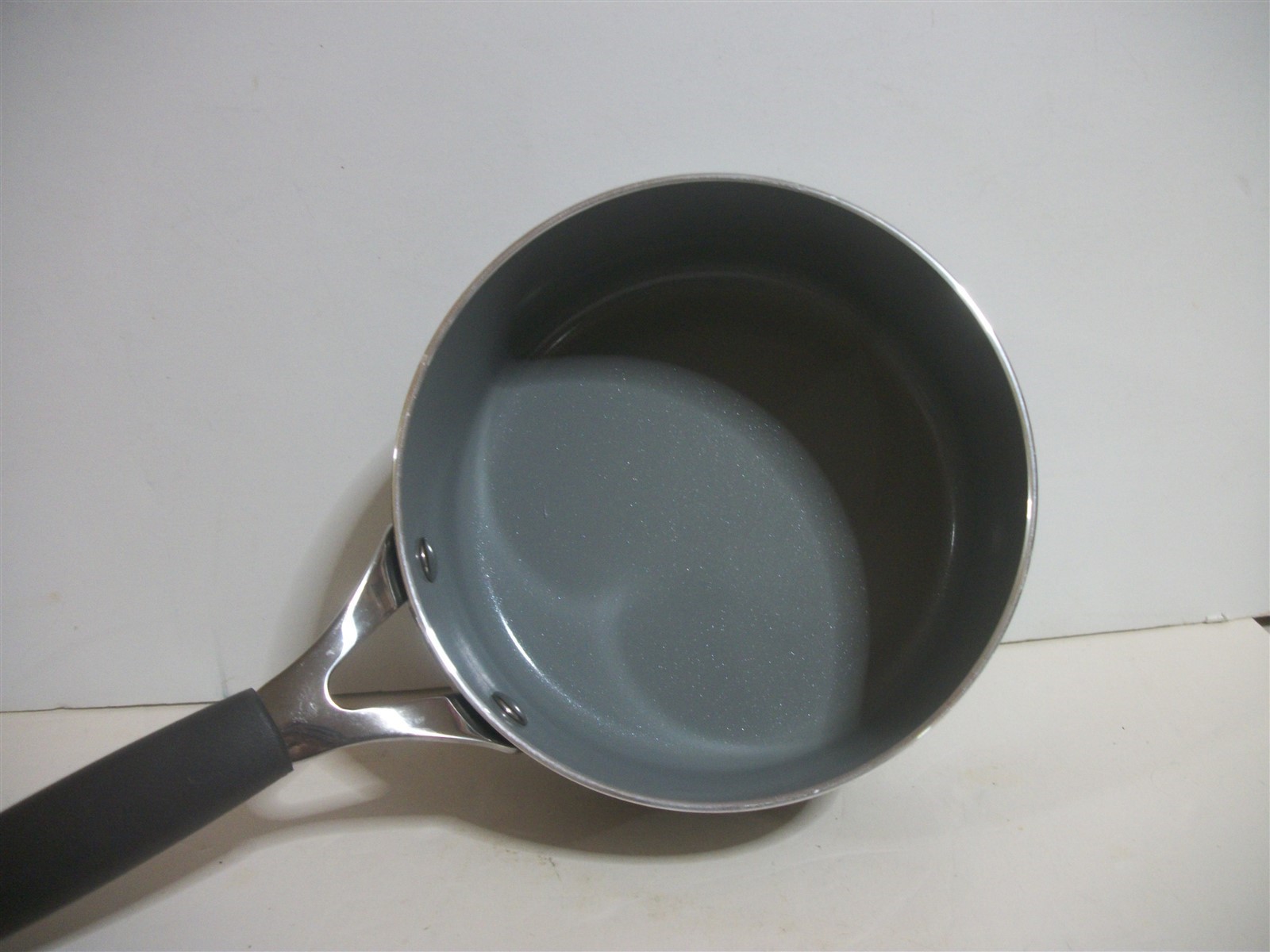 Food Network Saucepans 1 1/2 Qt, 2 1/2 Qt w Glass Lids Non Stick Graphite