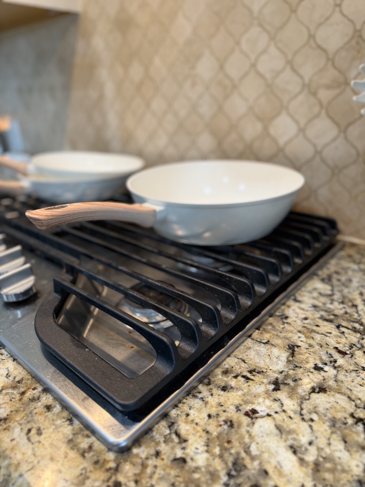 *NEW* Bazova 24pc Ceramic Nonstick Pots & Pans Set White, Titanium, 500°F