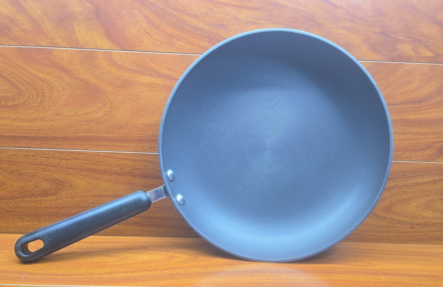 Circulon Nonstick Pan 11″ Skillet Hard Anodized Concentric Circular Ridges