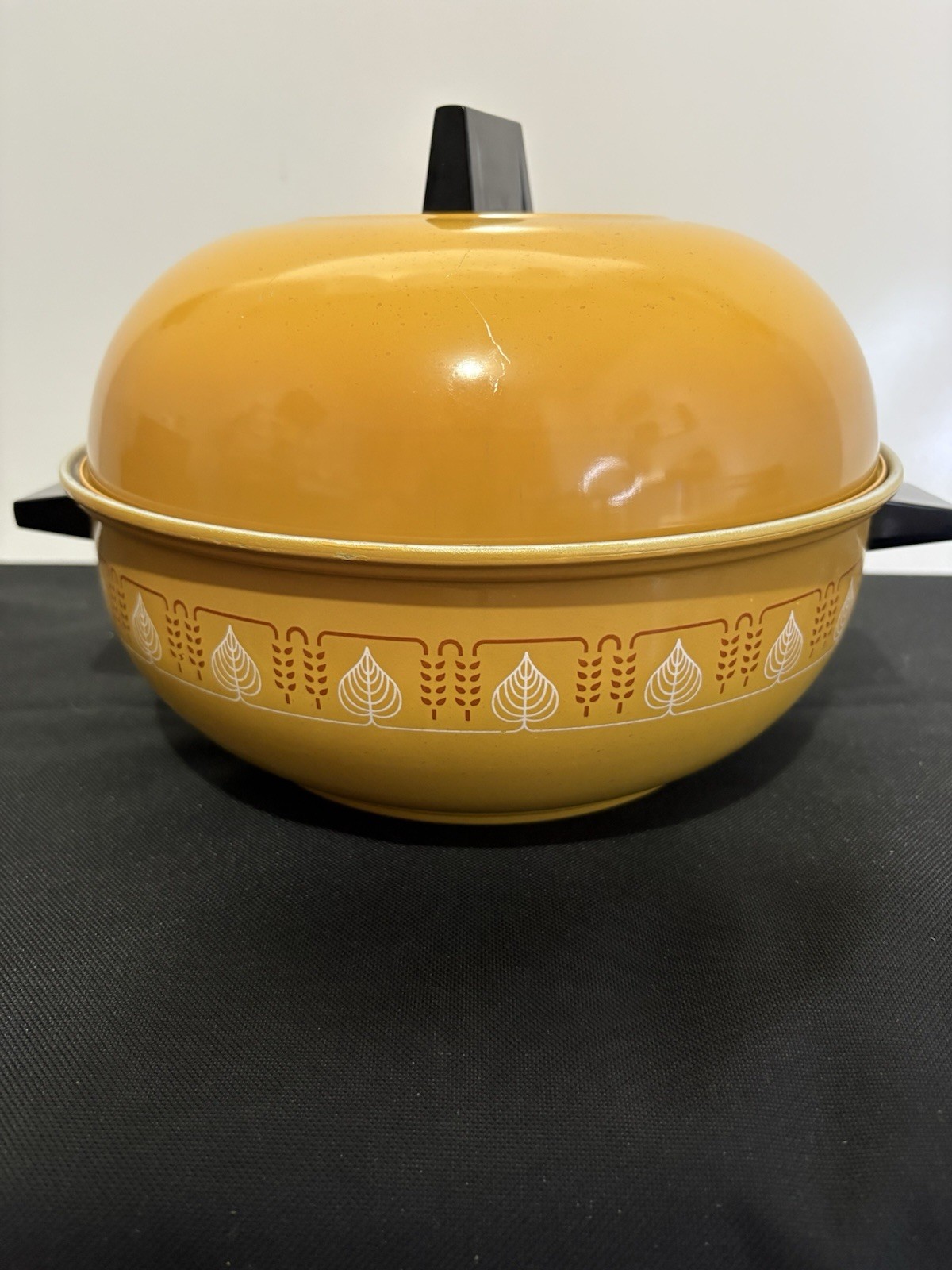 West Bend Harvest Gold Serving Oven/Bun Warmer w Lid & Insert (3pc)