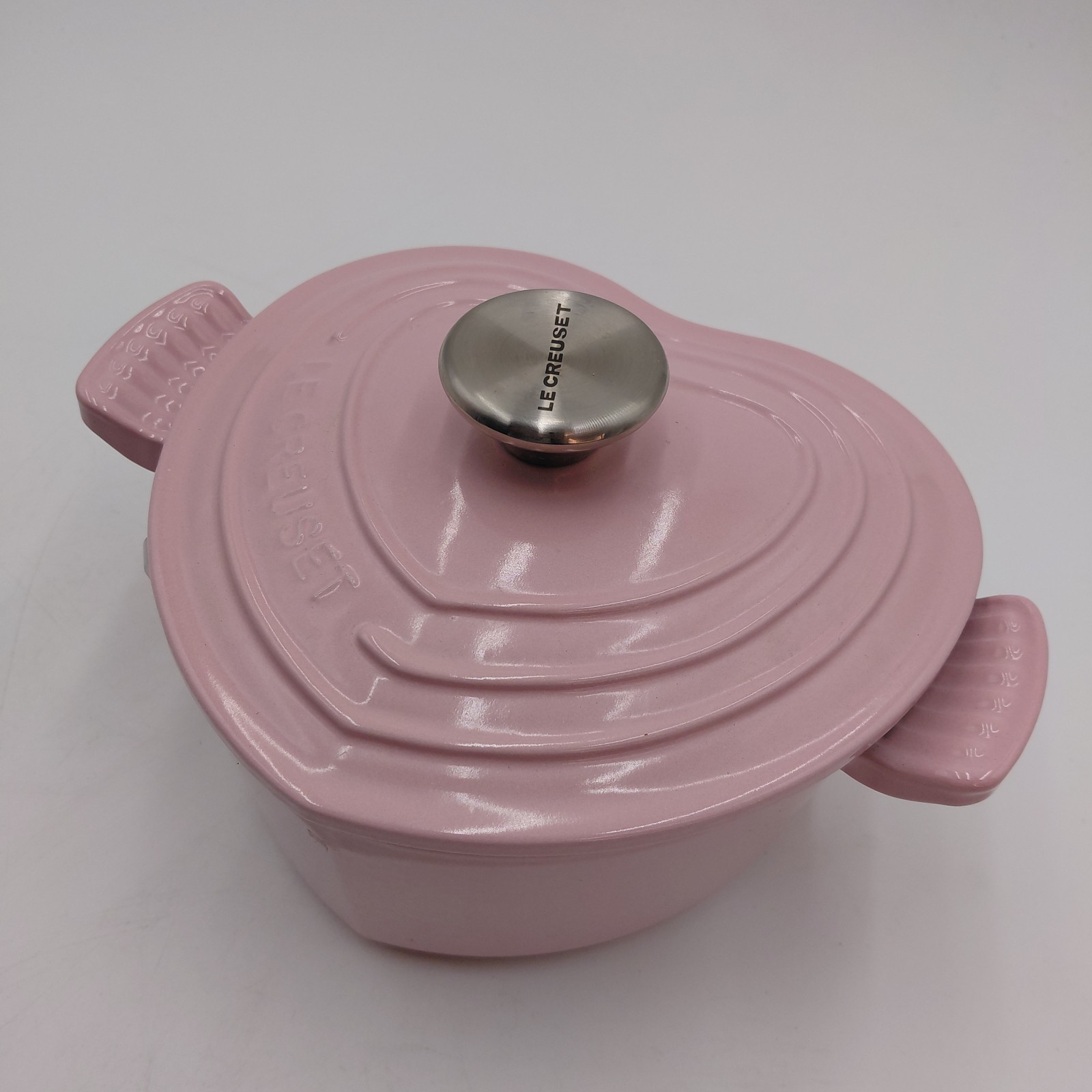 Le Creuset Cocotte D’amour Dish SHELL PINK 1 Qt Heart shaped Cast Iron Cottage