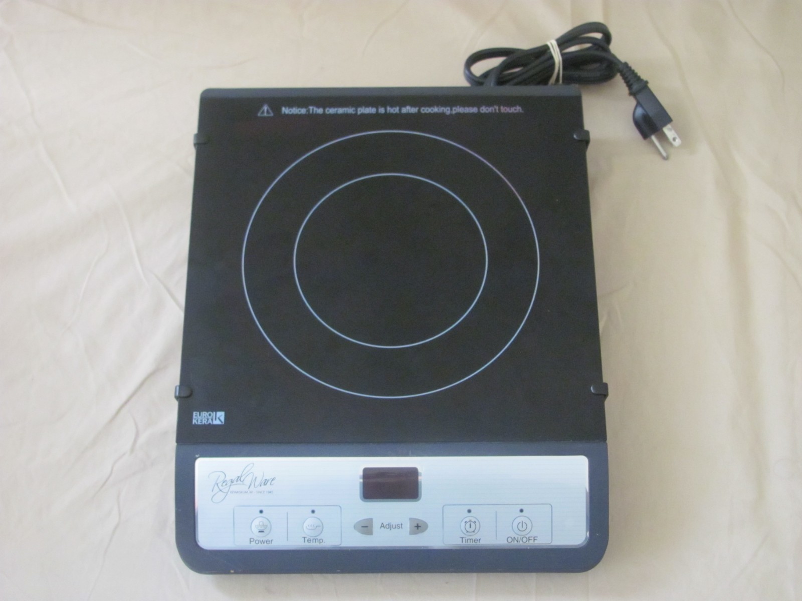 EURO KERA / REGAL WARE GN101-CTU ELECTRIC COUNTERTOP 1300 WATT INDUCTION COOKER