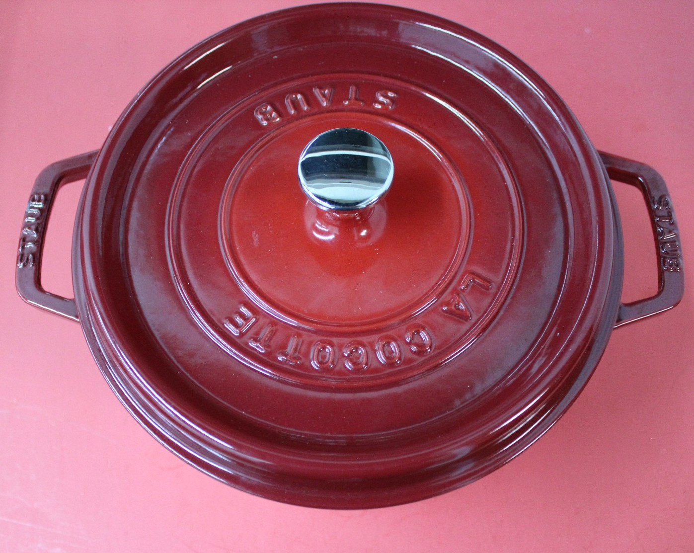 Staub La Cocotte Round Dutch Oven 24 Made in France Red Enameled Cast Iron 9-3/8