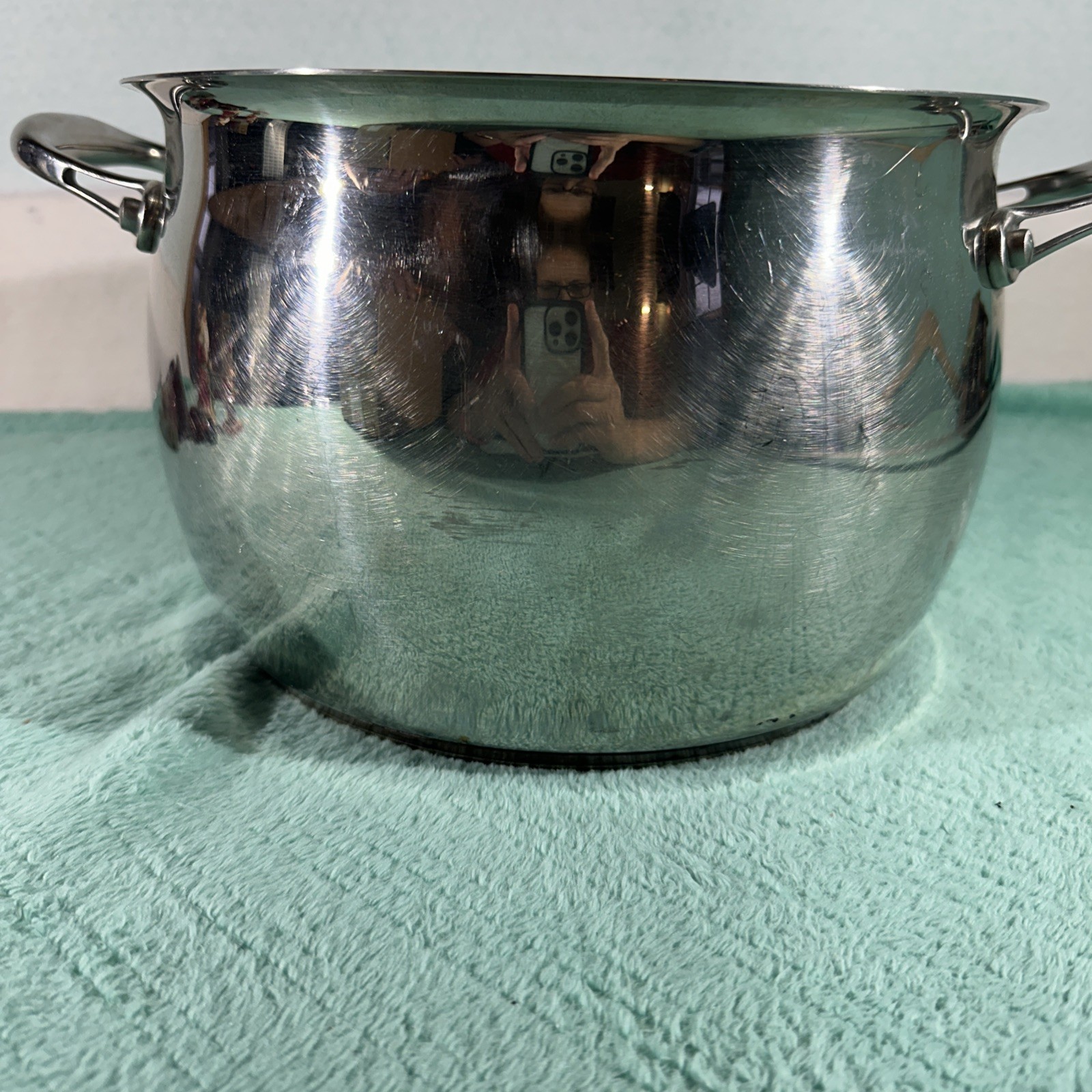 Kirkland Signature 8.5 QT / 8 L Stockpot 18/10 Stainless Steel No Lid