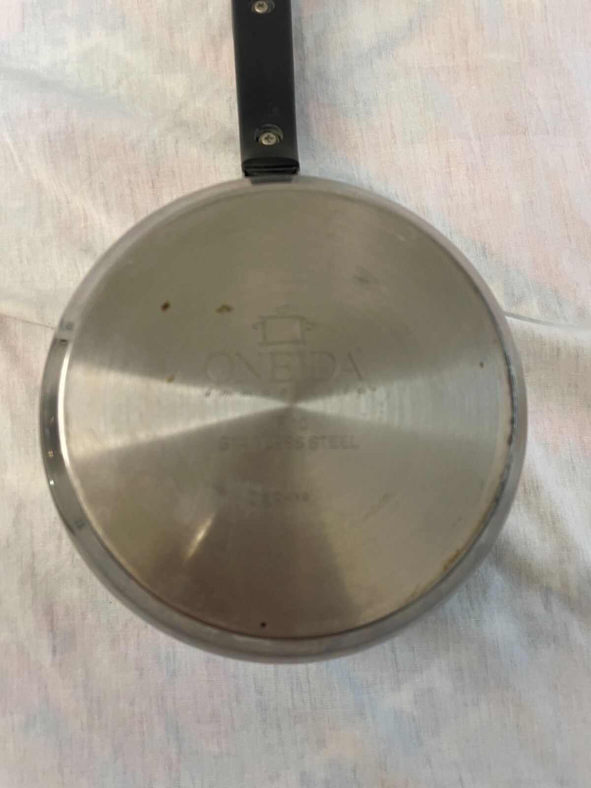Oneida Immaculate 6-1/2″ Stainless Steel 18/10 Saucepan Glass Lid 1 Quart Pot