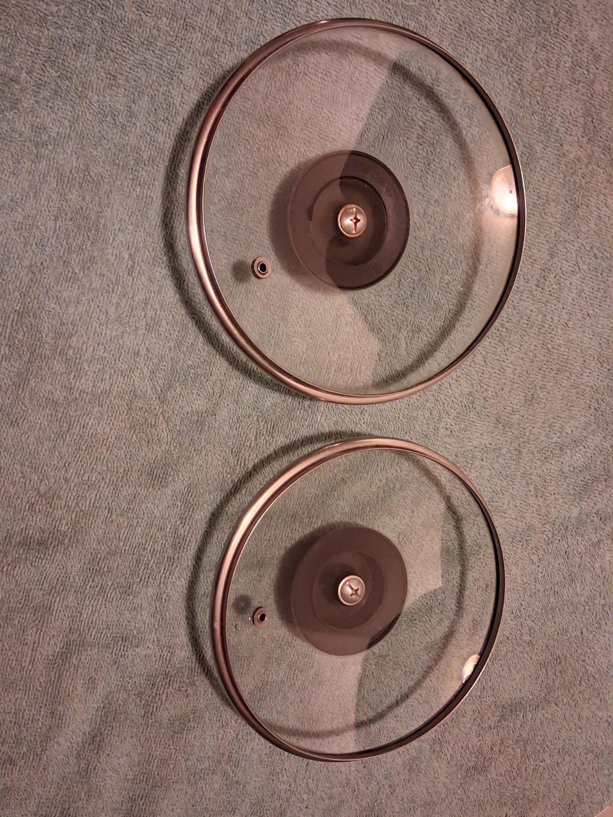 2 Tempered Glass Replacement Lids 7” And 6.5″ Vented Pot/Pan Plastic Knob