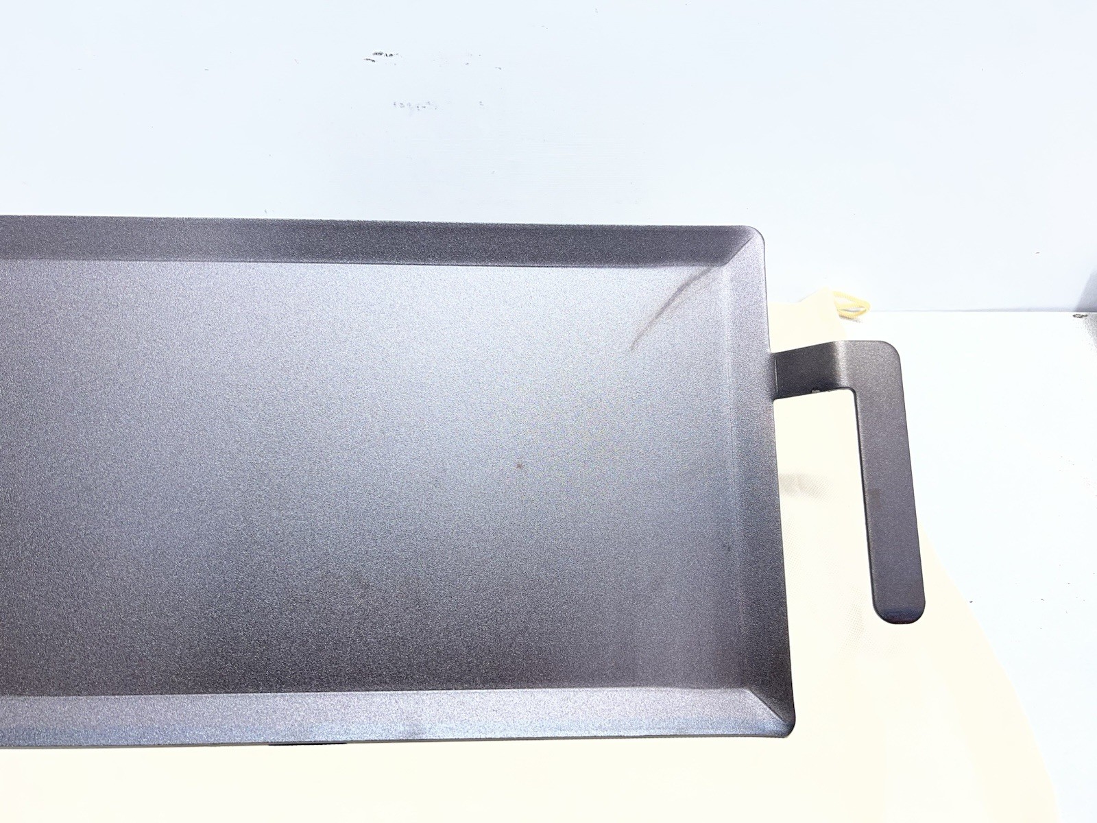 Made In Carbon Steel 24″ Griddle & Stainless Steel Press Bundle w/ Grill Press –