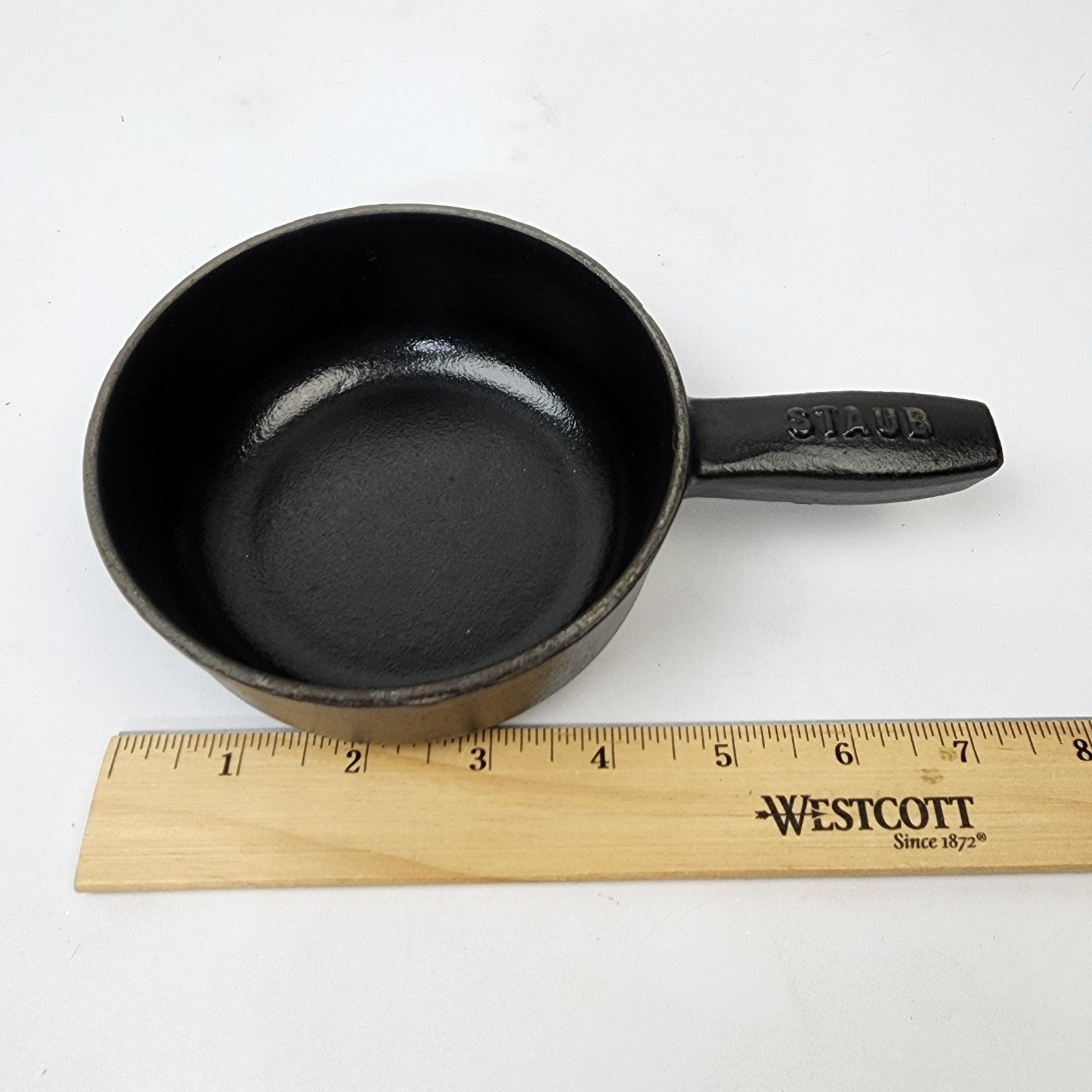 Staub Cast Iron 4.5 x 2″ Mini Round Pan #5 – Matte Back France 10 Teal Bottom