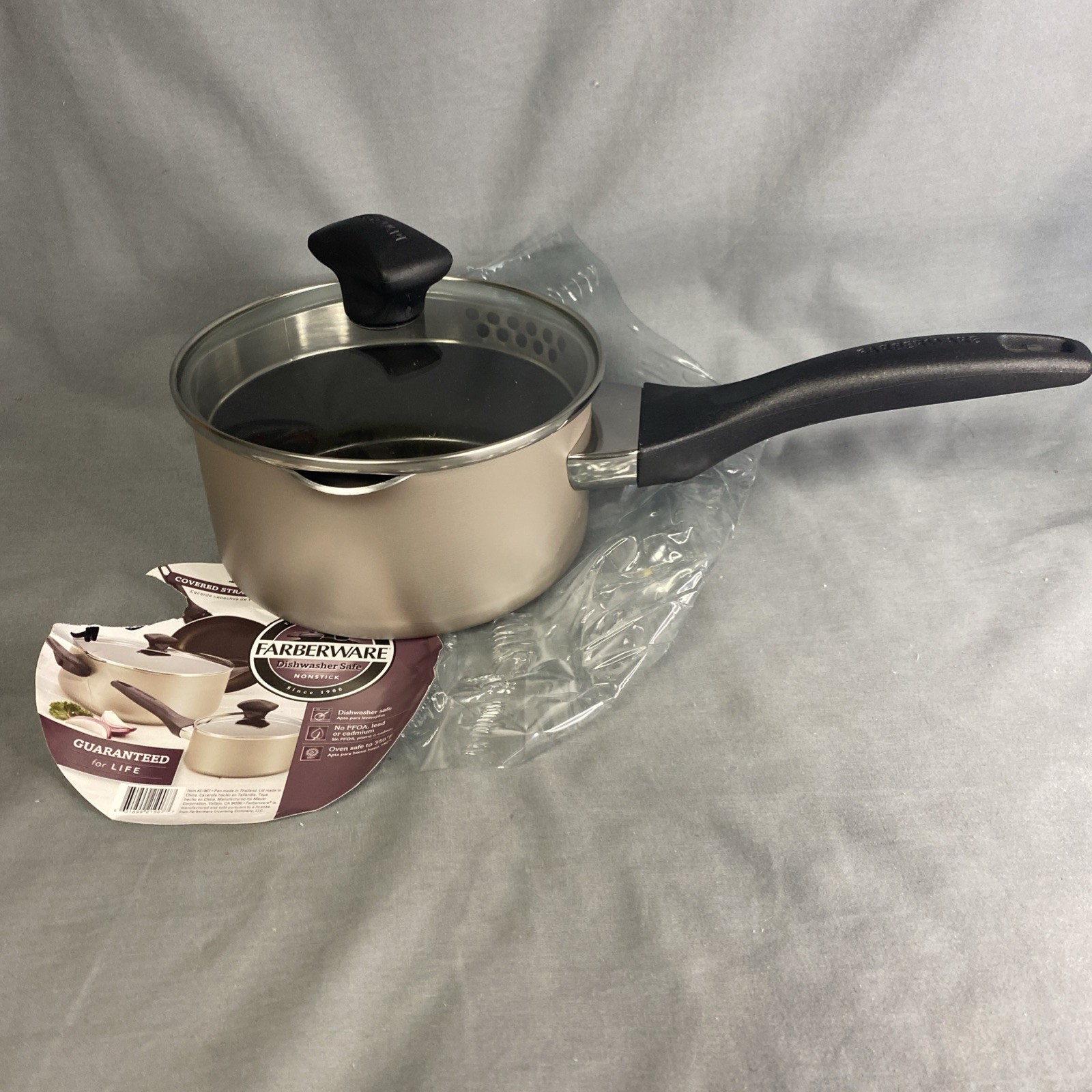 Farberware 1 Qt. Aluminum Nonstick Sauce Pan in Champagne with Glass Lid