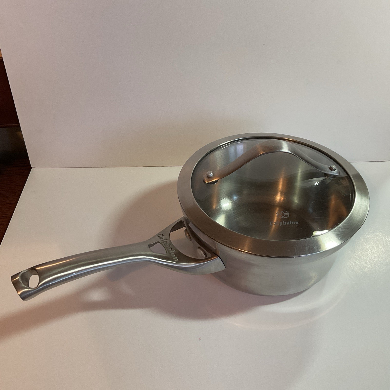 Calphalon 87012 Tri Ply Stainless Steel 1.5 QT 1.4L Sauce Pan w/Glass Lid