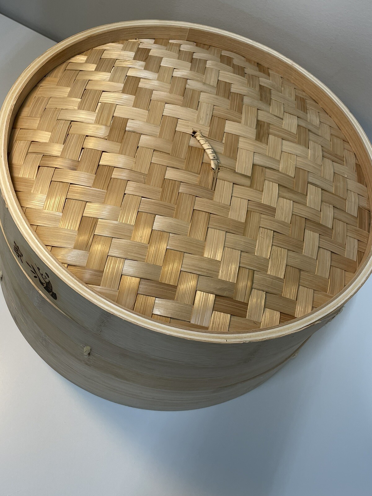 NEW 11 3/4″ Bamboo Steamer, with Chopsticks, 50 Steamer Liners, and Ceramic Dish