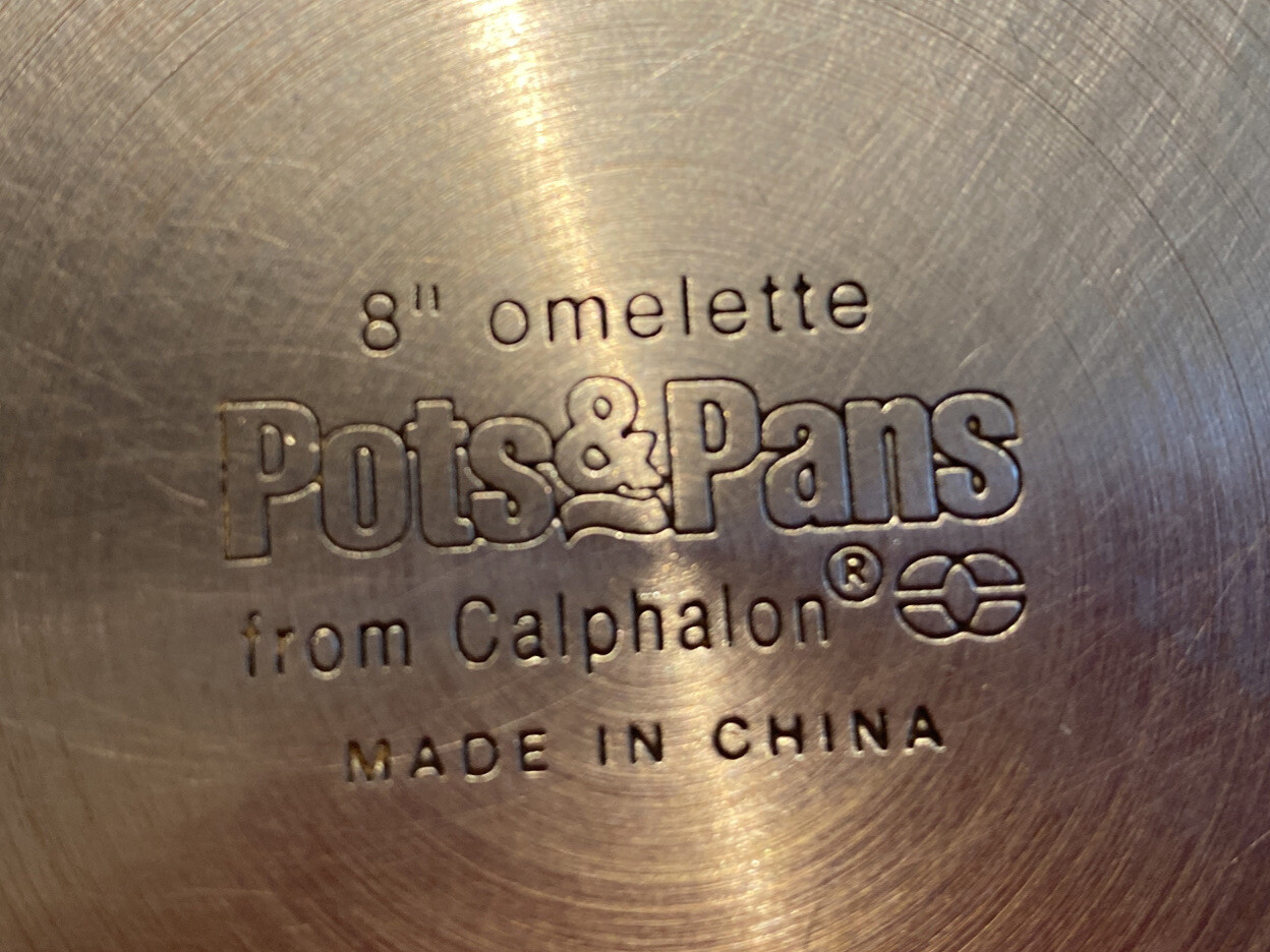 KITCHENWARE…Calphalon Small Omelette 8″ Pan Skillet