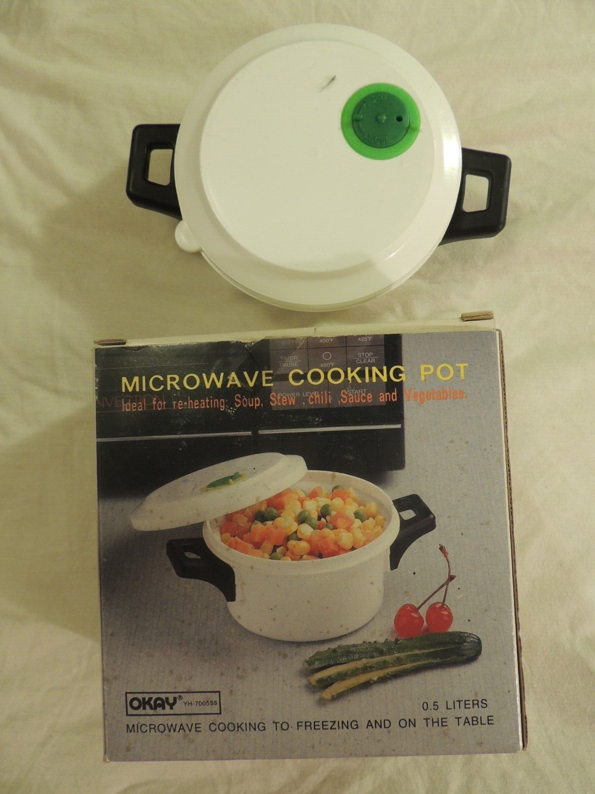 Vintage Microwave Cooking Pot W/Lid Single Serving of Half Liter by OKAY