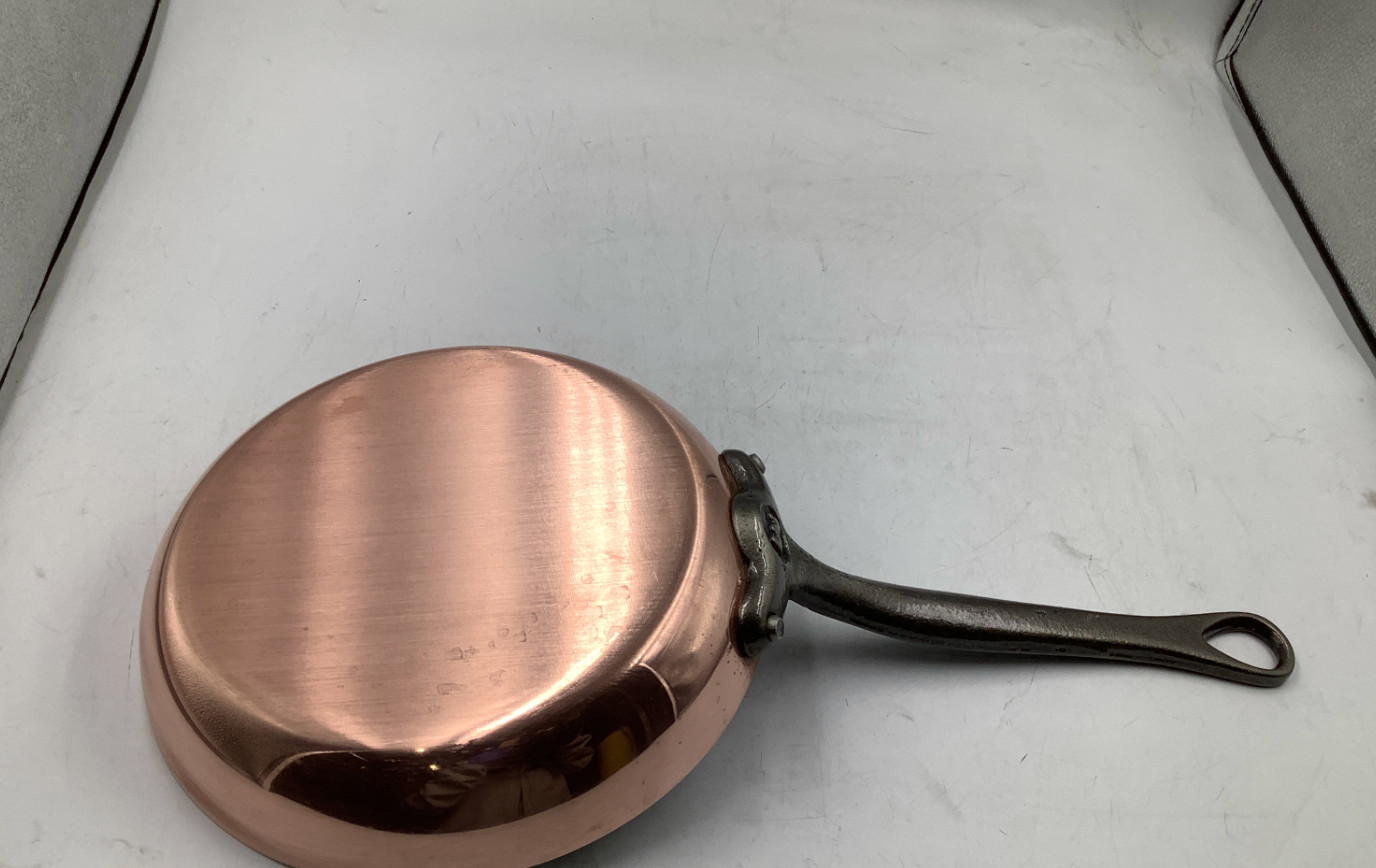 Mauviel M’Heritage M150CI Polished Copper & Stainless Steel Frying Pan, 8.2 In
