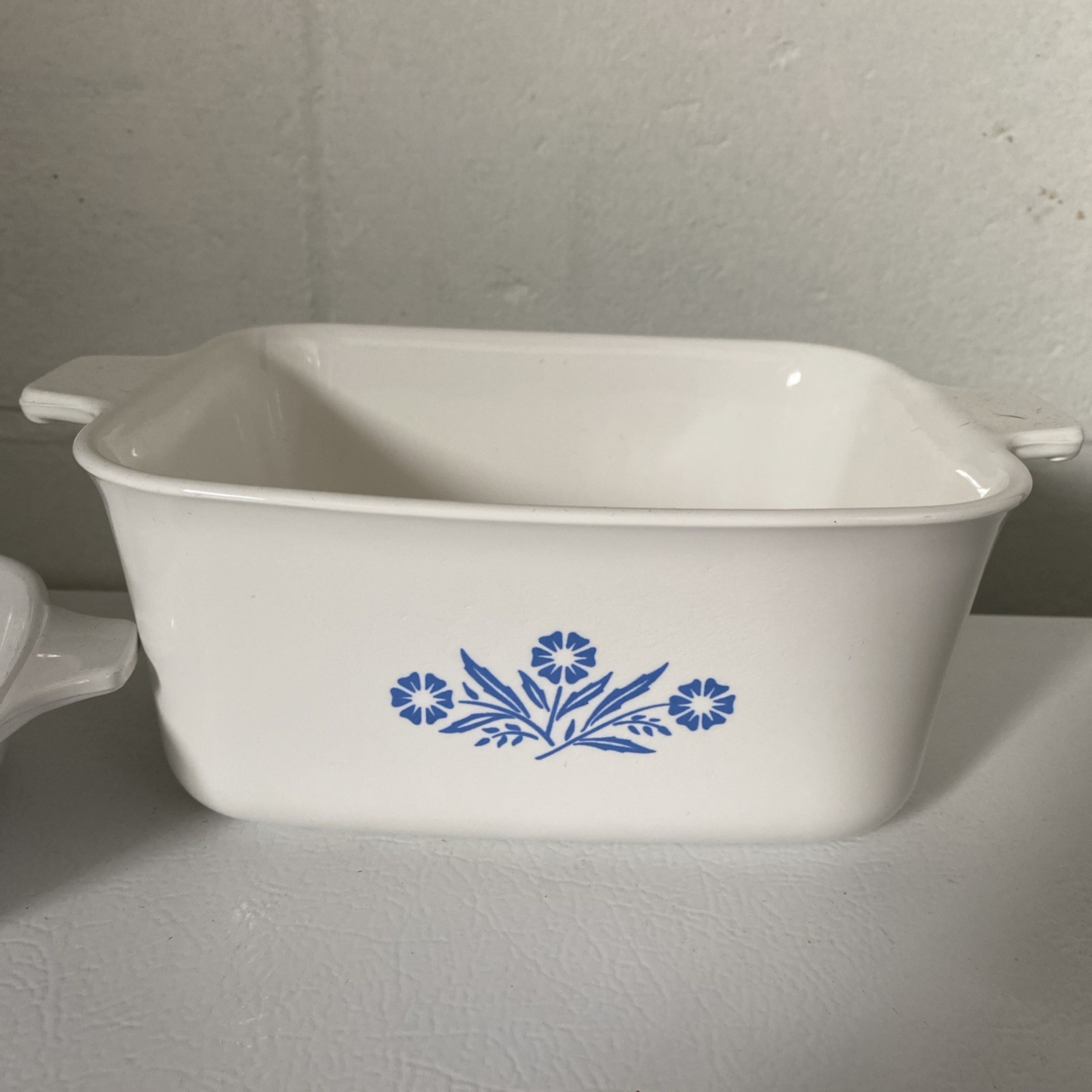 Vintage Corning Ware Blue Cornflower dishes P-4 1 1/2 Qt ,p-41-B 1 3/4 c
