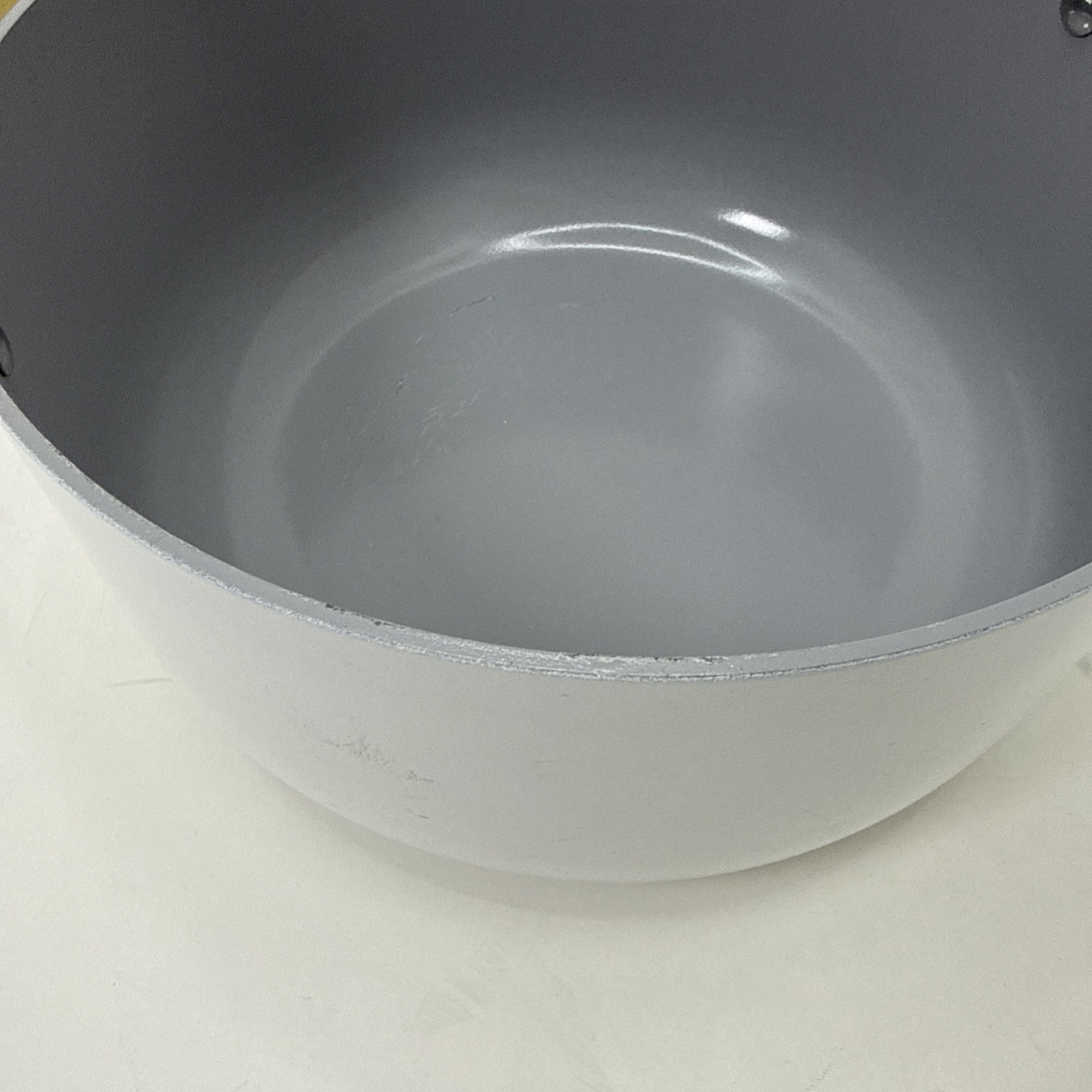 CARAWAY Non-Stick Ceramic 6.5 qt Dutch Oven/Stockpot w/Lid (White & Gold)