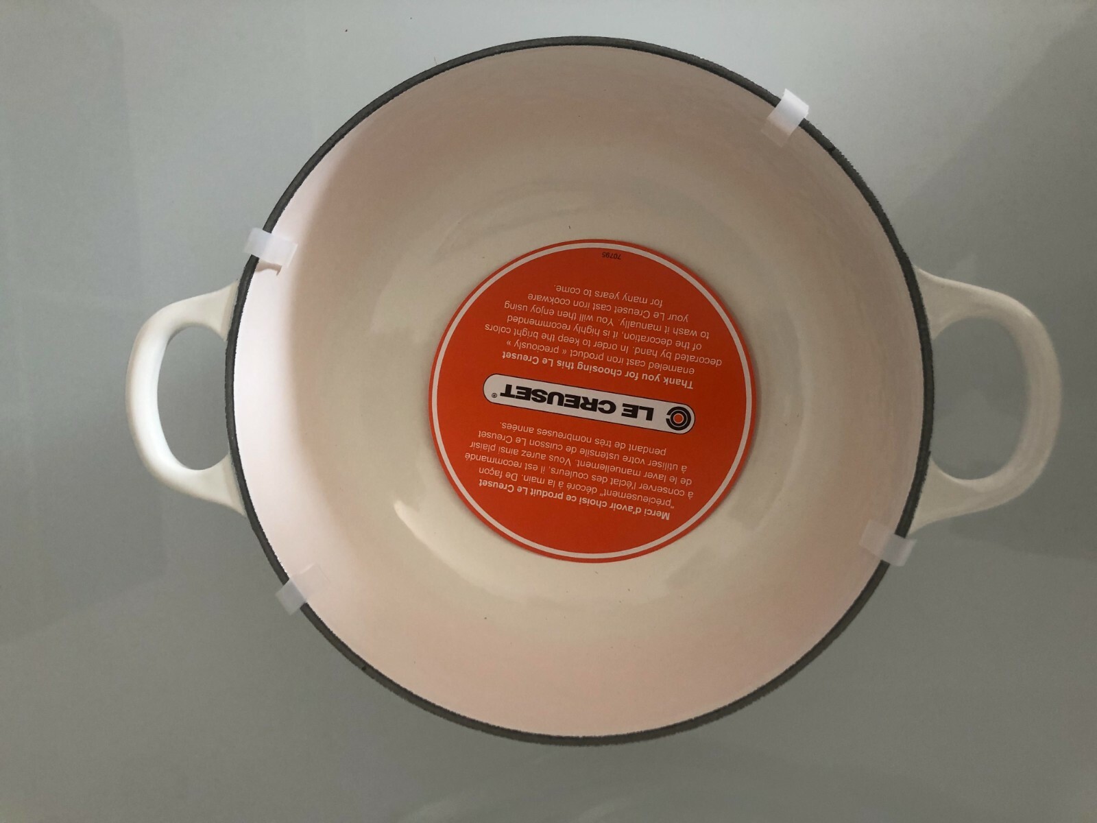 Le Creuset L’Amour Cast Iron 2.75 Quart Soup Pot with Hearts, White  * NEW *