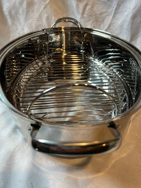 Gourmet Buffet Stainless Steel Ex.Large Oval Roaster with steamer rack
