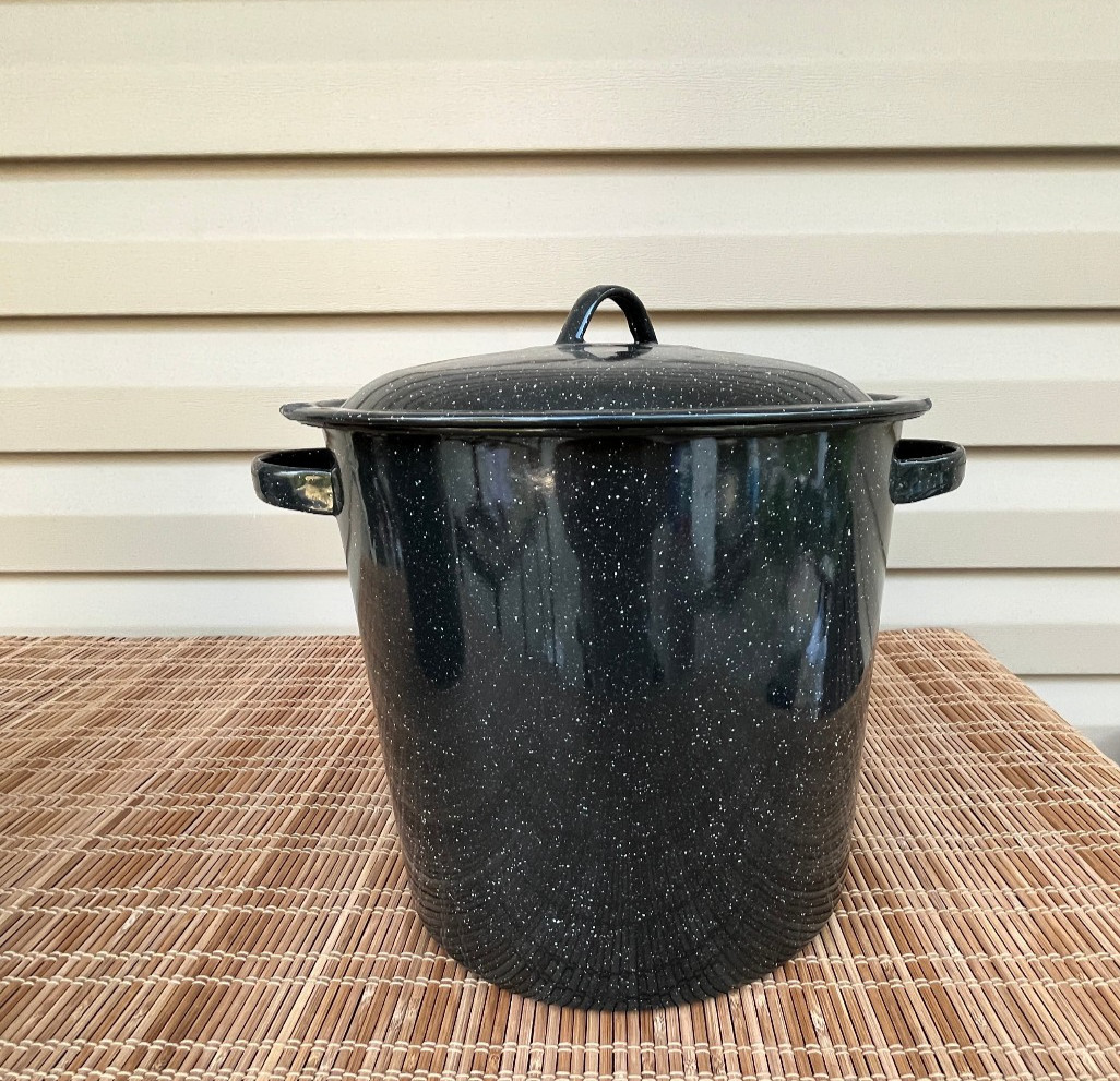 12 Qt Stock Pot With Insrt And Lid