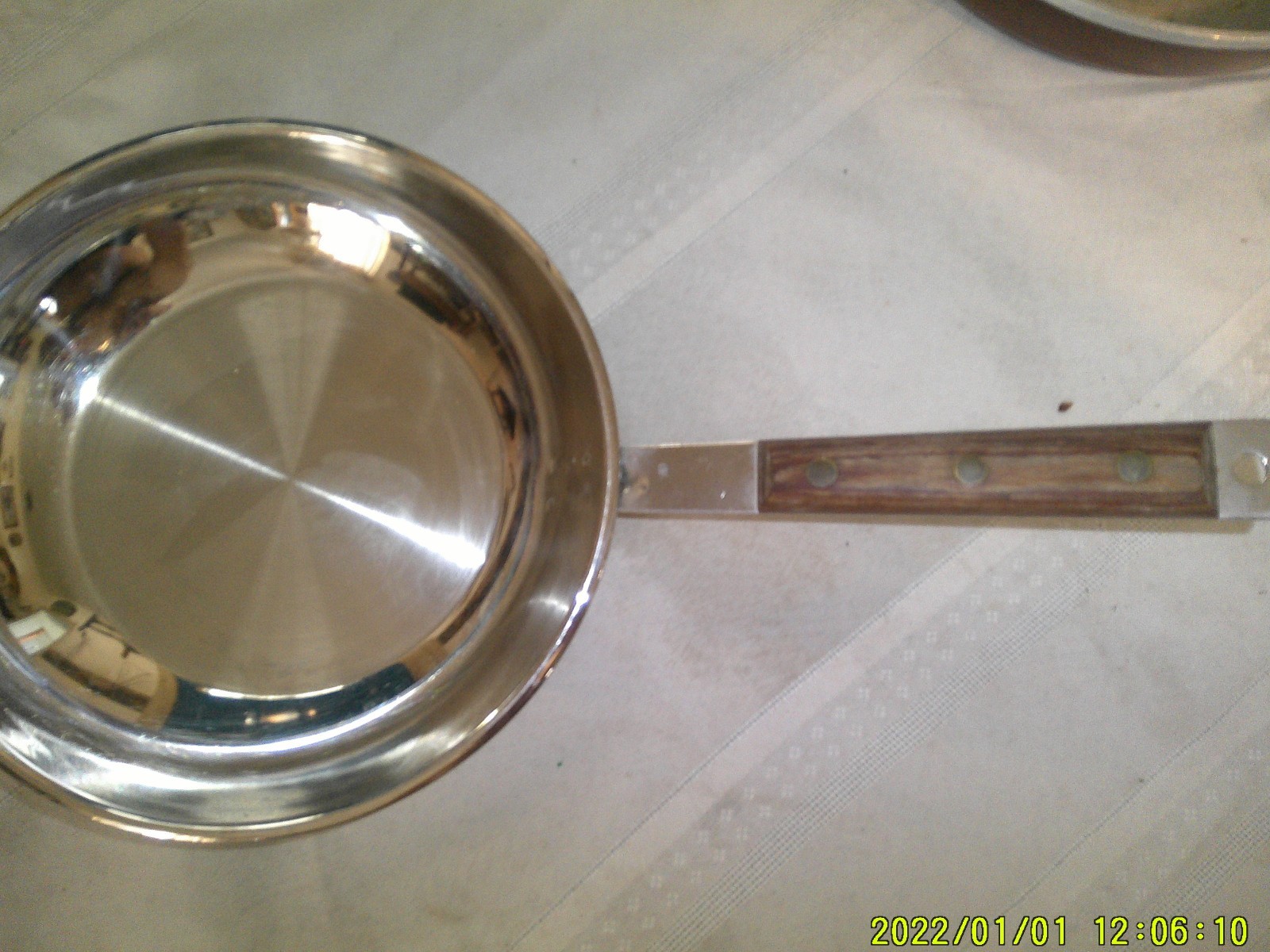 GENTLY USED SAUTE SAUCE PAN STAINLESS STEEL THICK GUAGE BOTTOM WOOD HANDLE