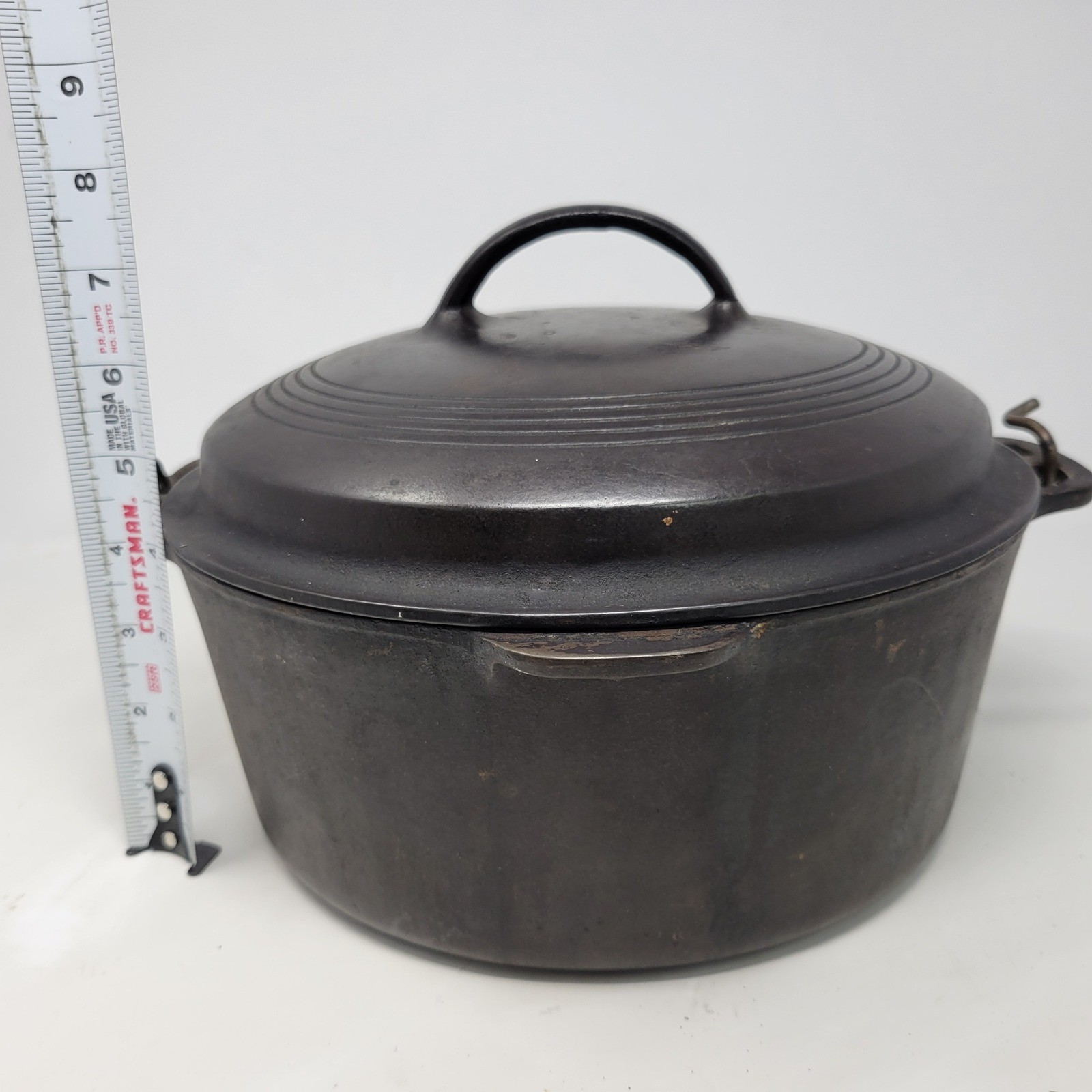 Wagner Ware Sidney -O- Cast Iron Dutch Oven 1268 Zig Zag Lid 10in Vintage USA