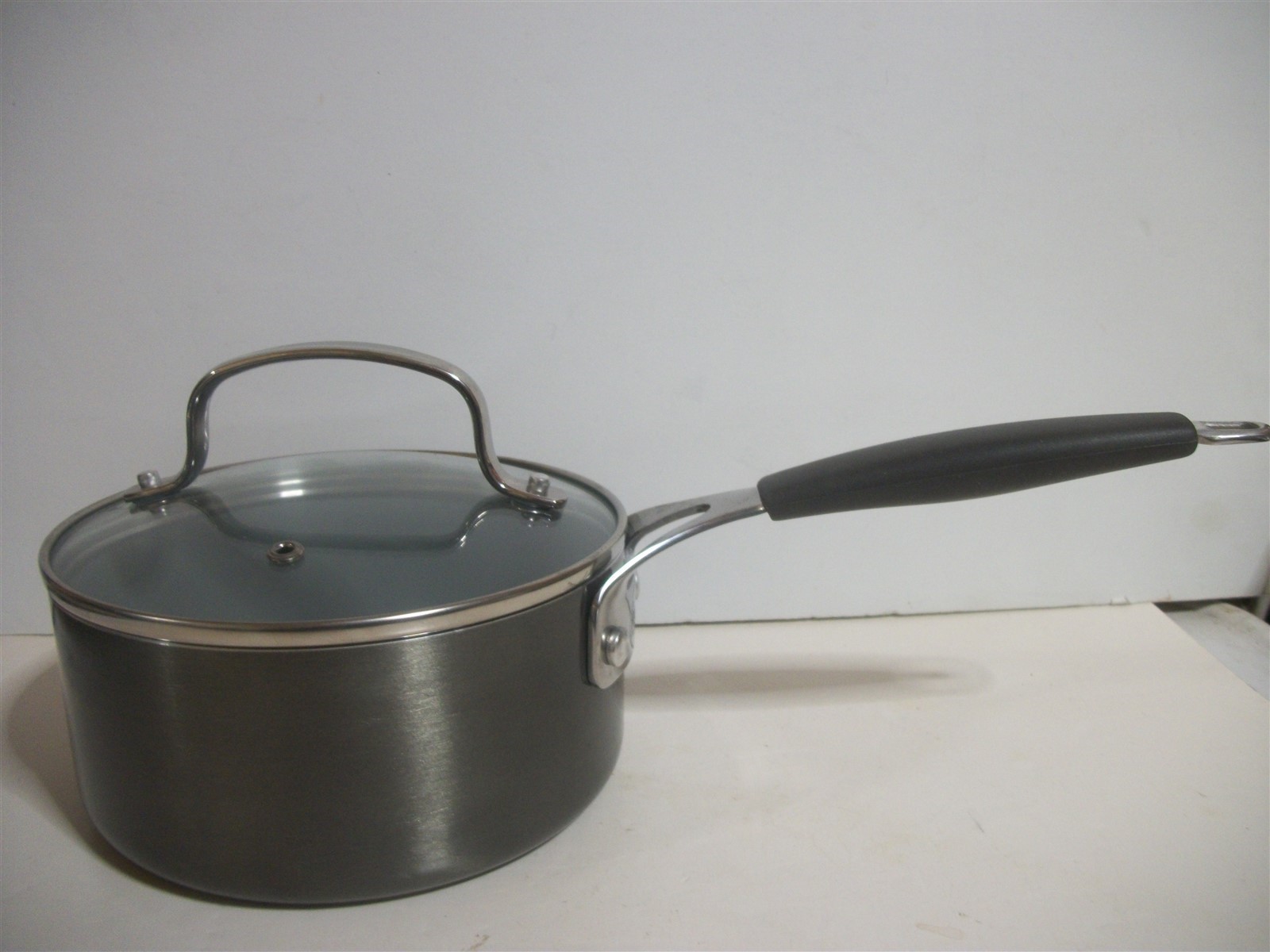 Food Network Saucepans 1 1/2 Qt, 2 1/2 Qt w Glass Lids Non Stick Graphite