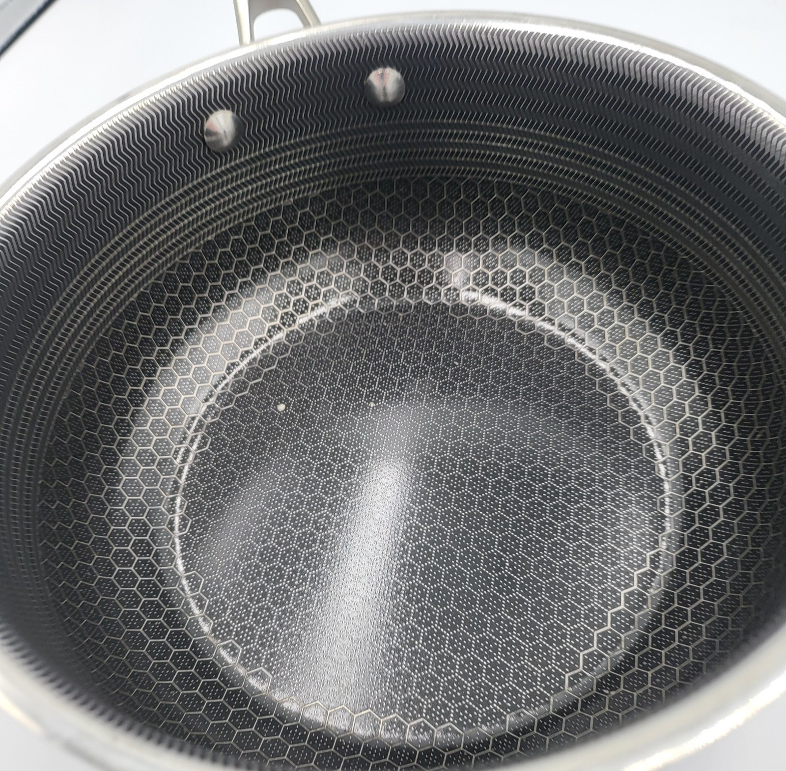Hexclad Hybrid Non Stick Pot Stainless Steel Saucepan 3-Quart – With Lid