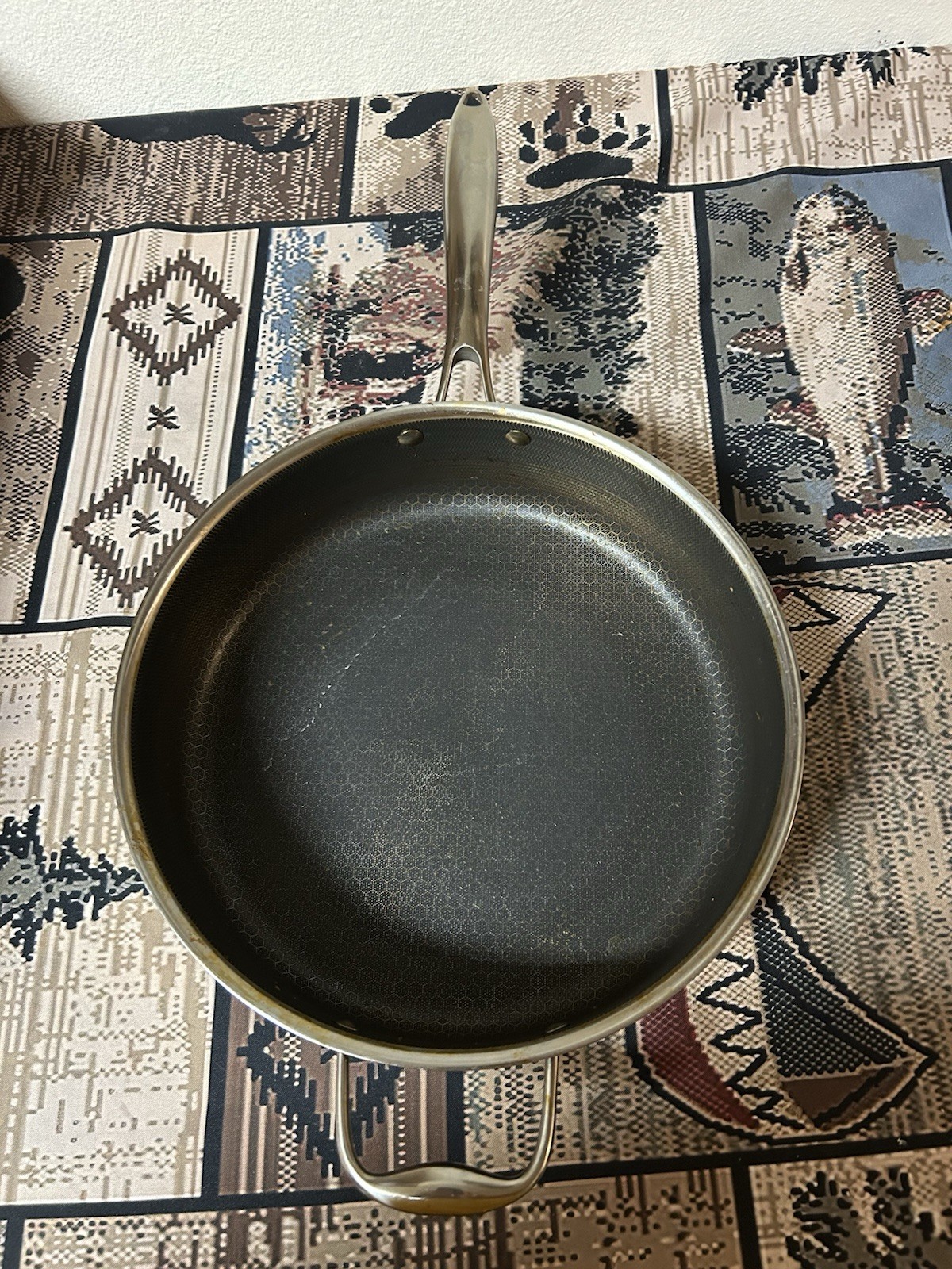 HexClad Hybrid Nonstick 5.5-Quart Deep Sauté Pan with Tempered Glass Lid