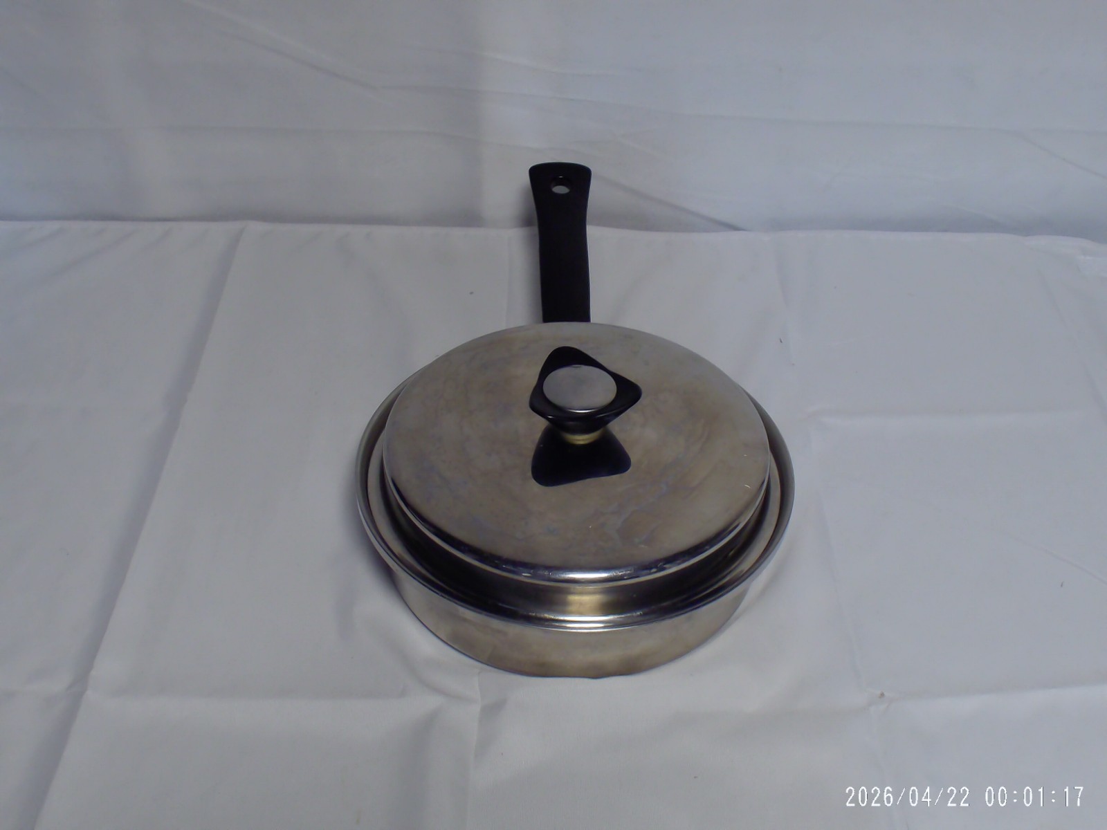 ‘Pre-Owned’ Maxam 8.5″ w/ Maxam-Ply Surgical Steel Sautee Fry Pan w/ Lid