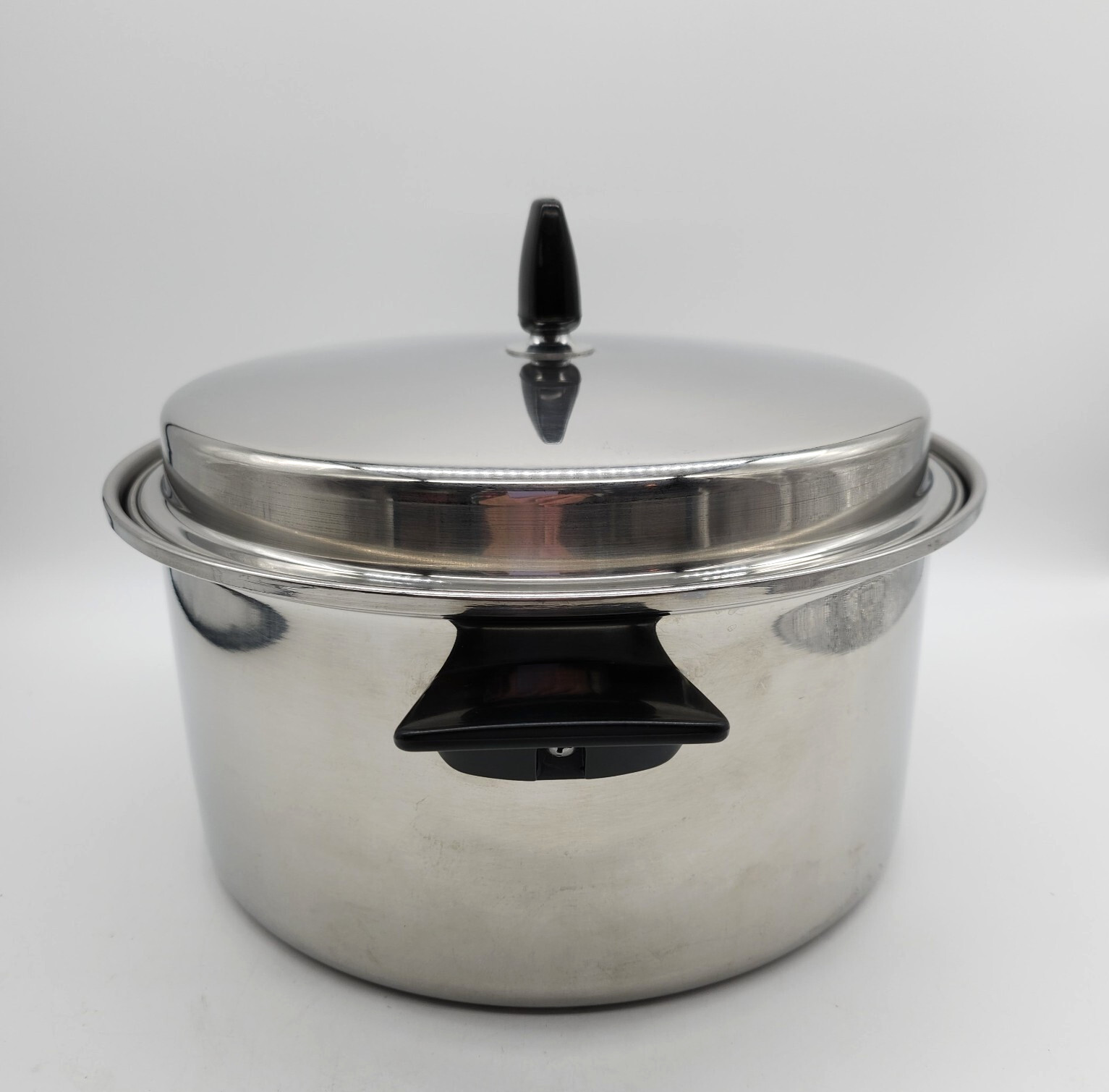 VTG Regal Stockpot 6 Qt 18-8 Stainless Steel 3 Ply with Lid USA